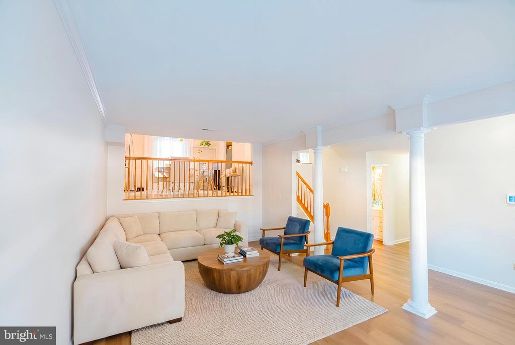 Photo of 6197 Oaklawn Lane, WOODBRIDGE, VA 22193 (MLS # VAPW2109876)