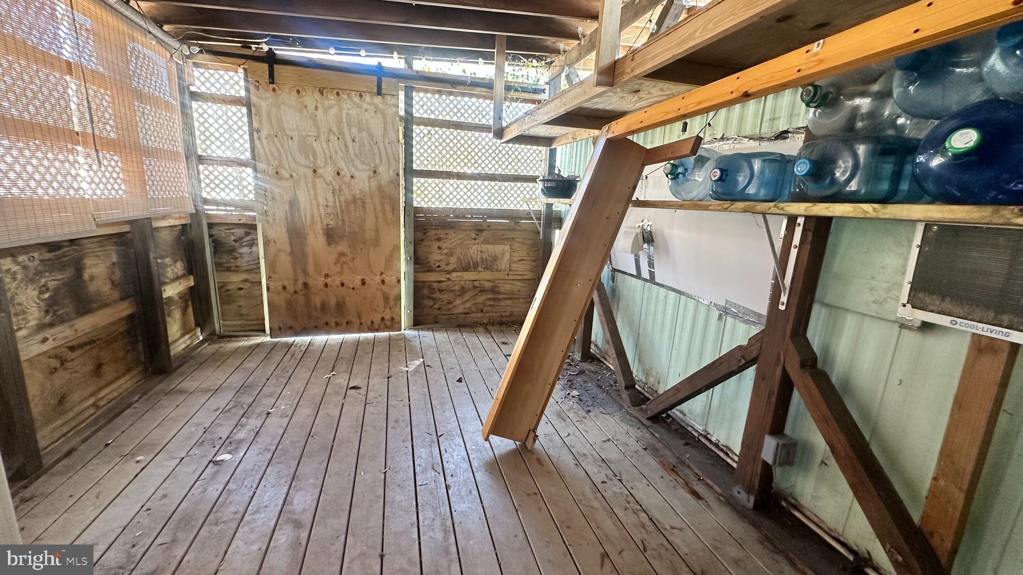 LOVE CREEK PARK - Residential