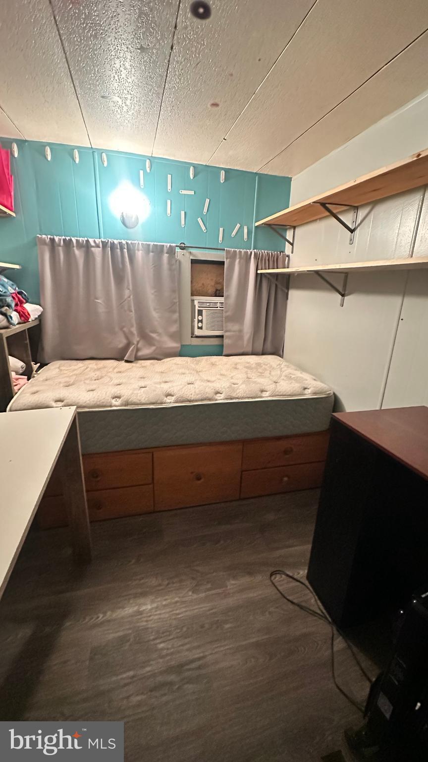 LOVE CREEK PARK - Residential