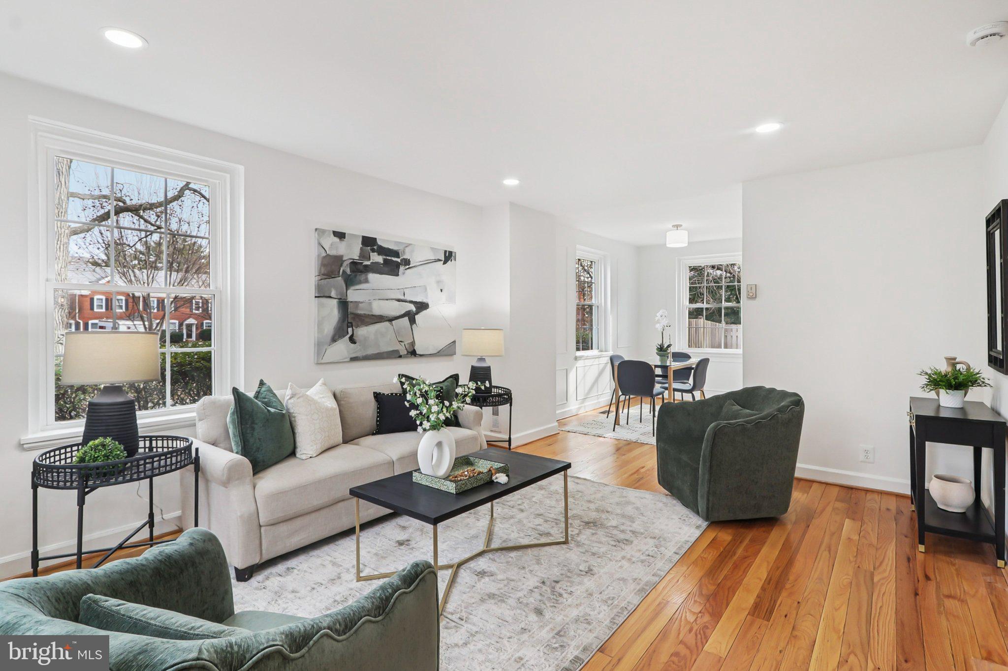 3034 S BUCHANAN STREET