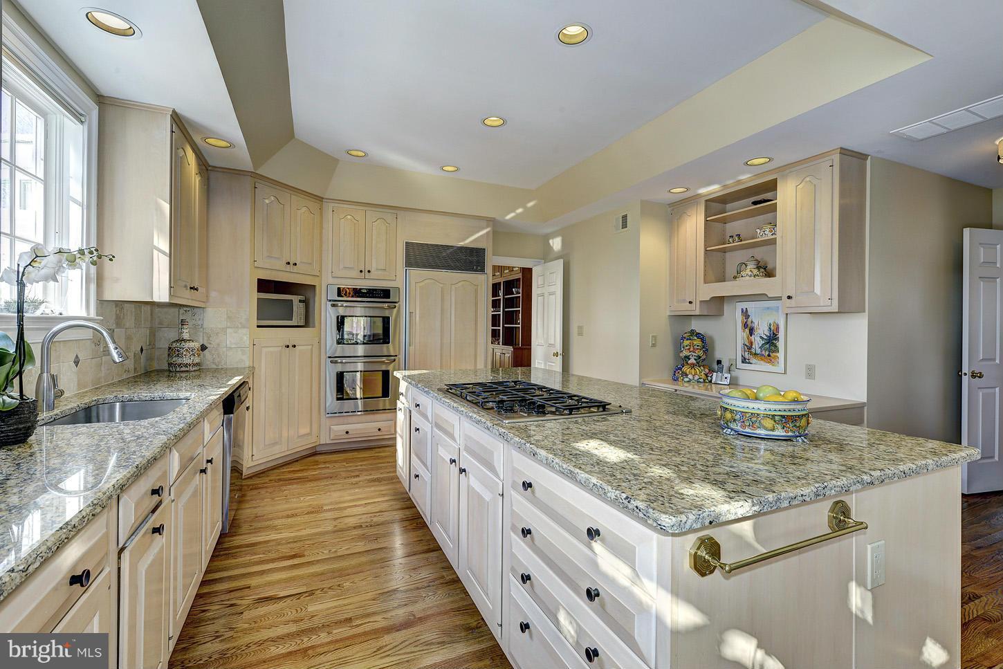 RIVER FALLS - Residential Lease