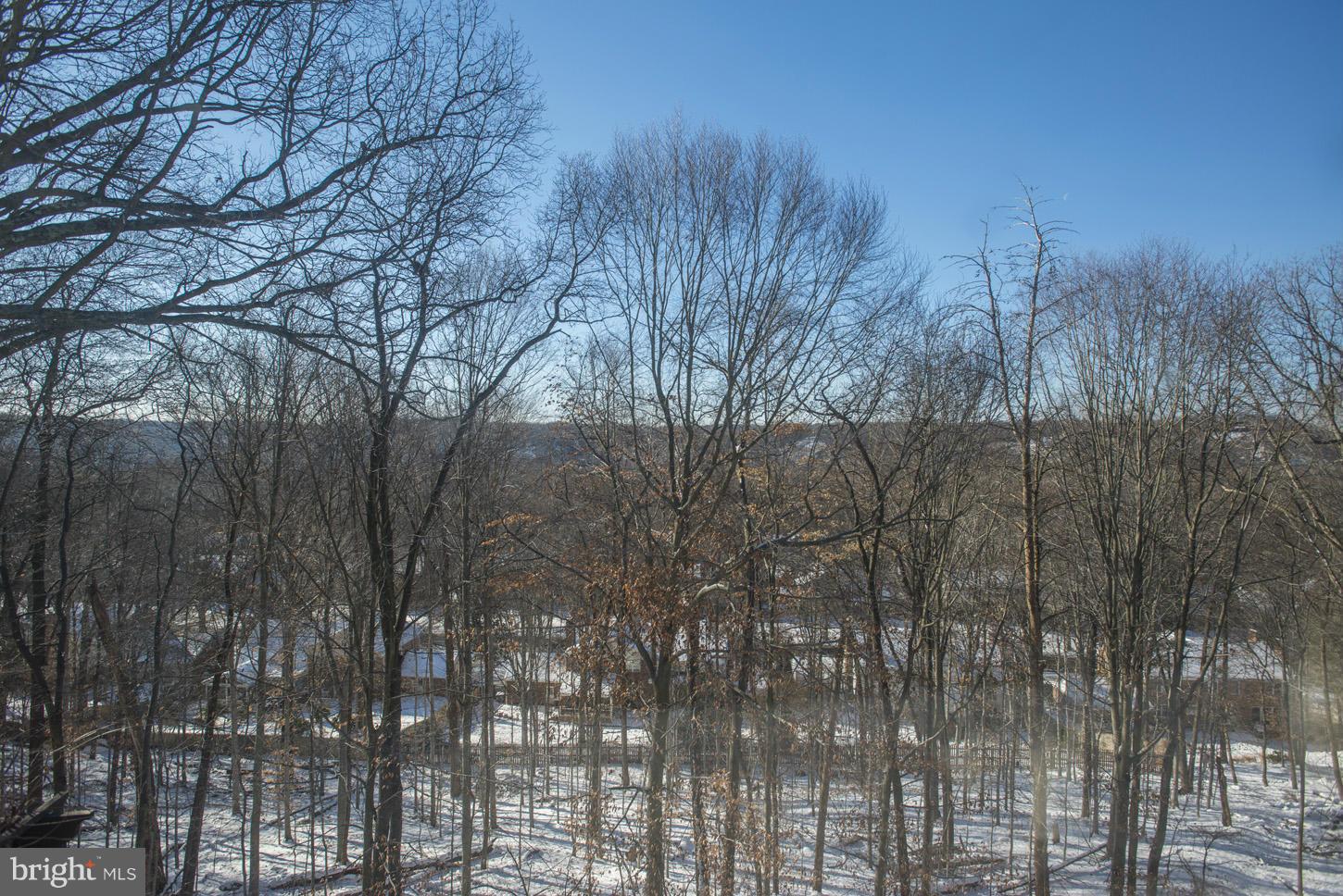 RIVER FALLS - Residential Lease