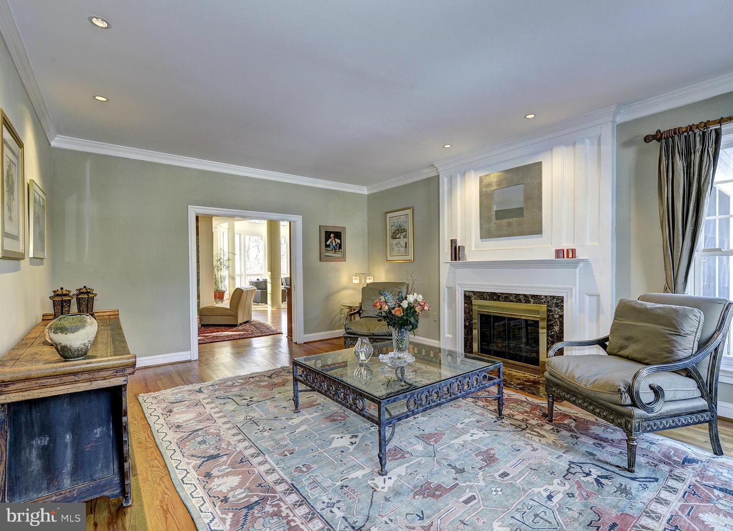 RIVER FALLS - Residential Lease