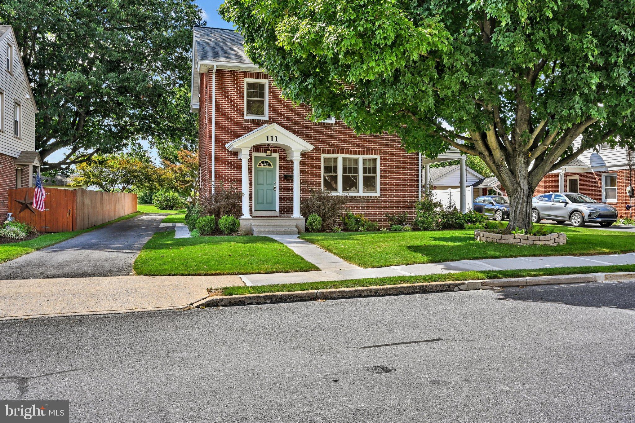111 S LOCUST STREET