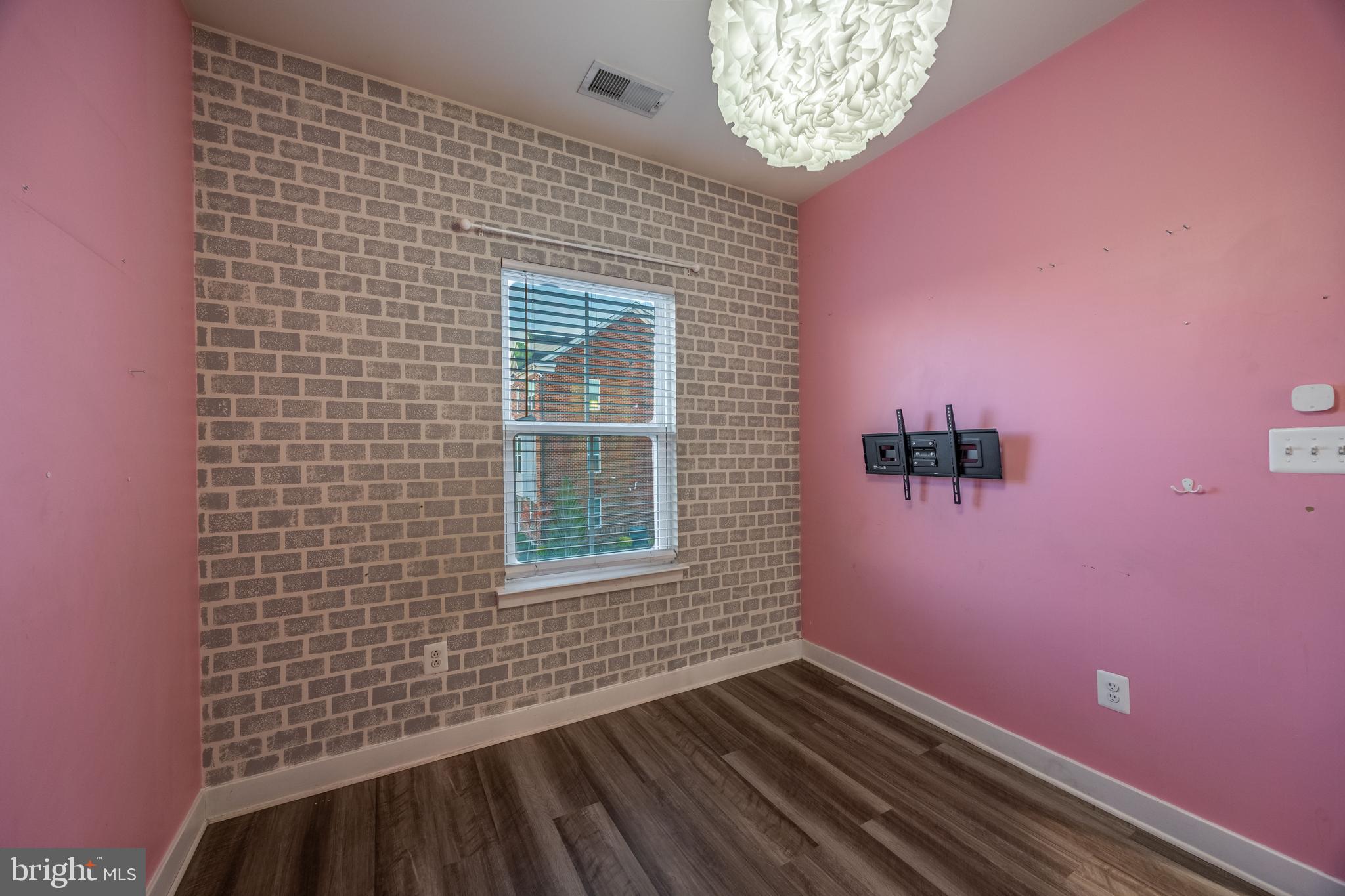 GREENLEIGH AT CROSSROADS - Residential