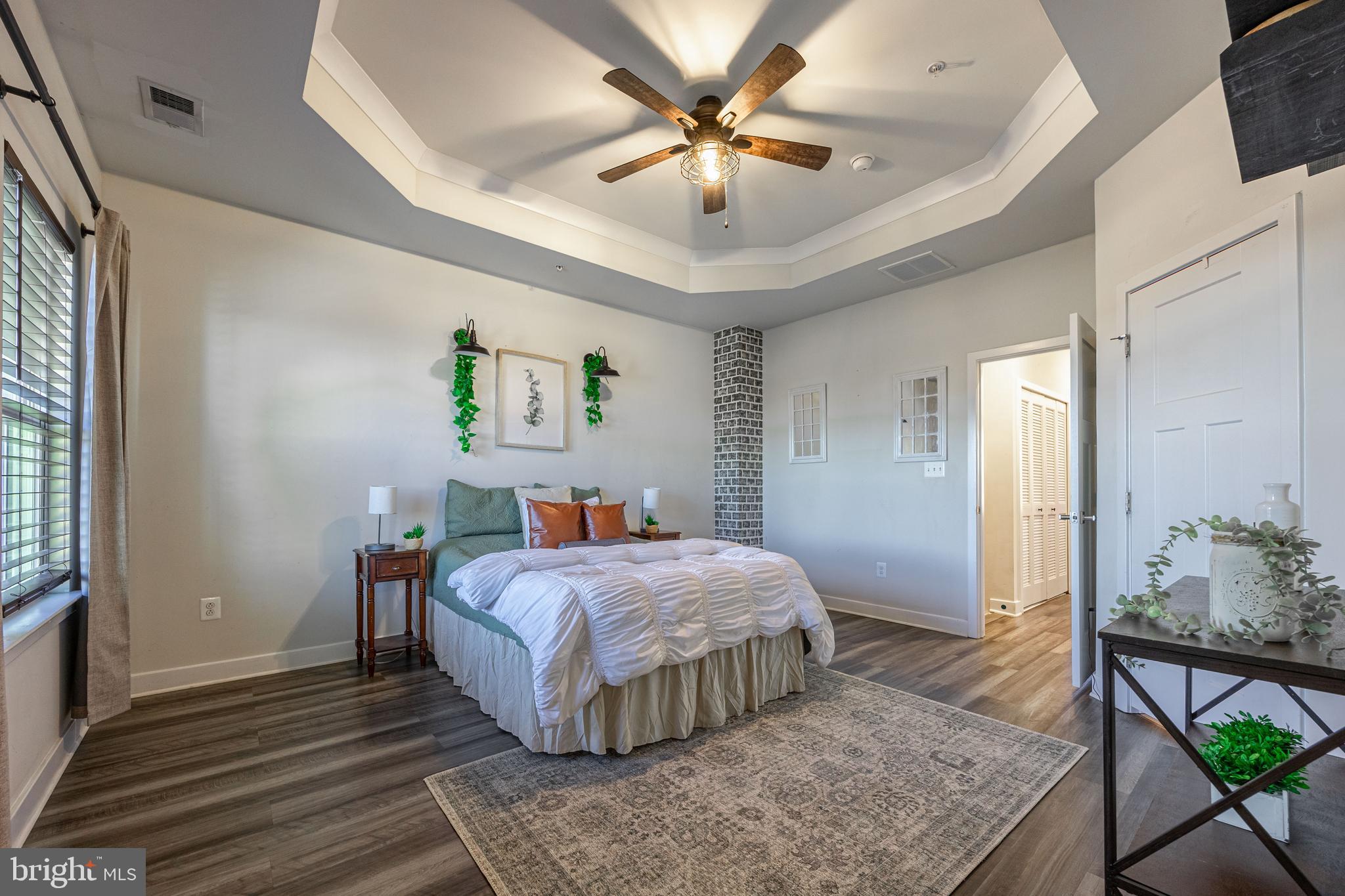 GREENLEIGH AT CROSSROADS - Residential