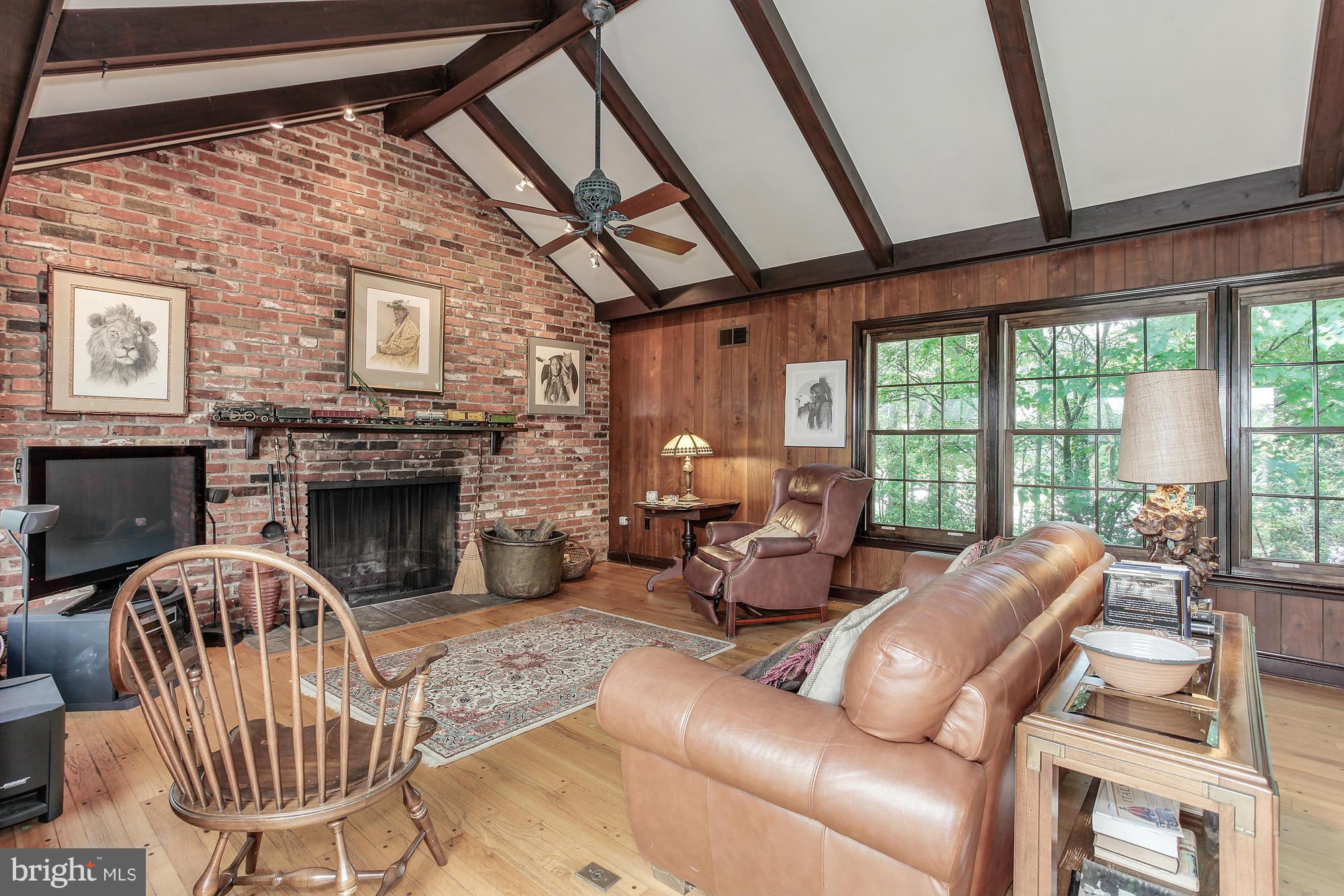 ASHLEIGH - Residential