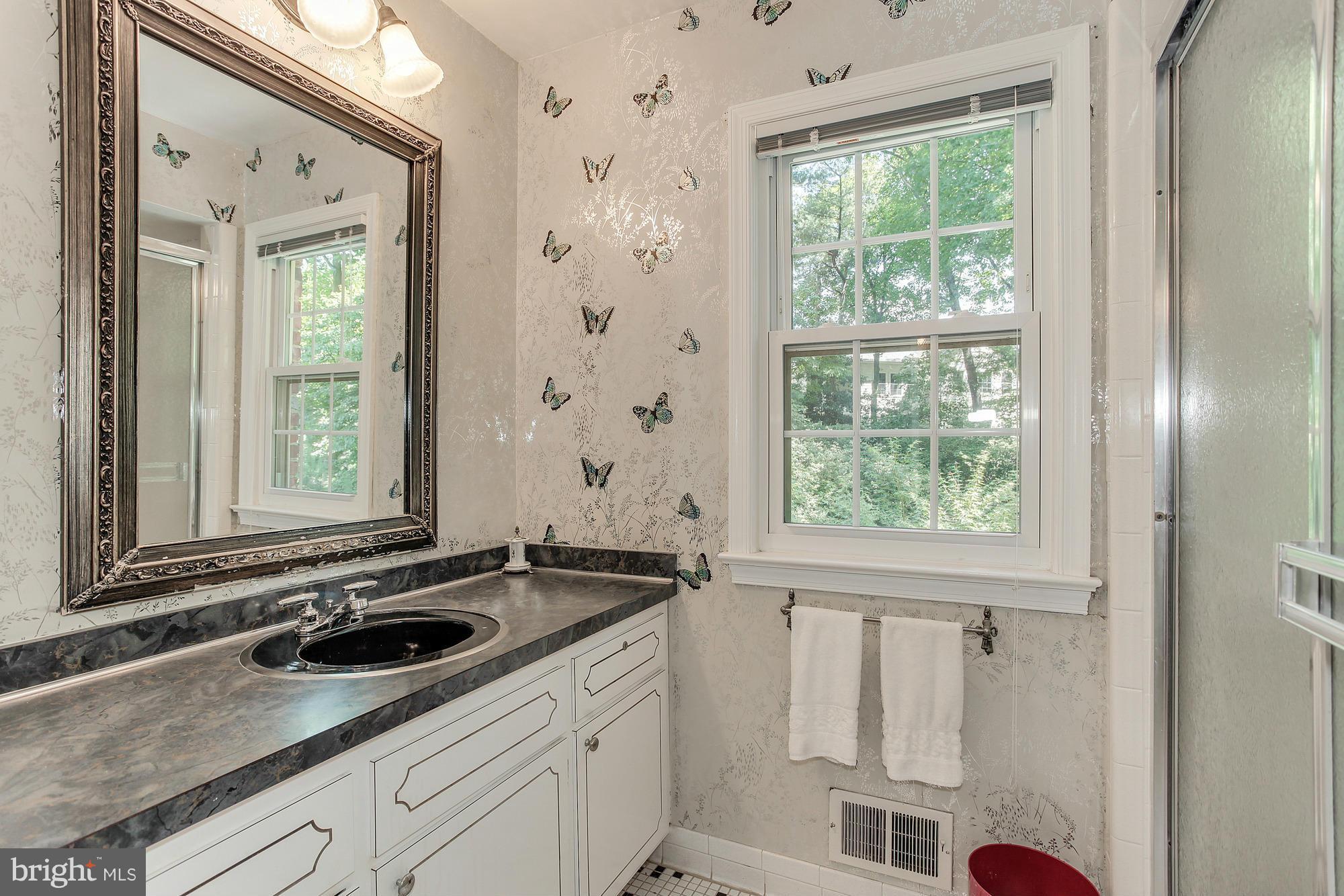 ASHLEIGH - Residential