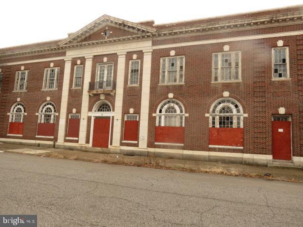 Photo of 15 E 8th Street, CHESTER, PA 19013 (MLS # PADE2107104)