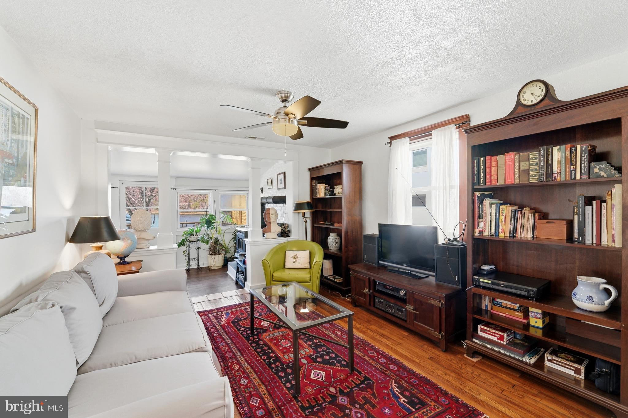 CEDAR BEACH - Residential