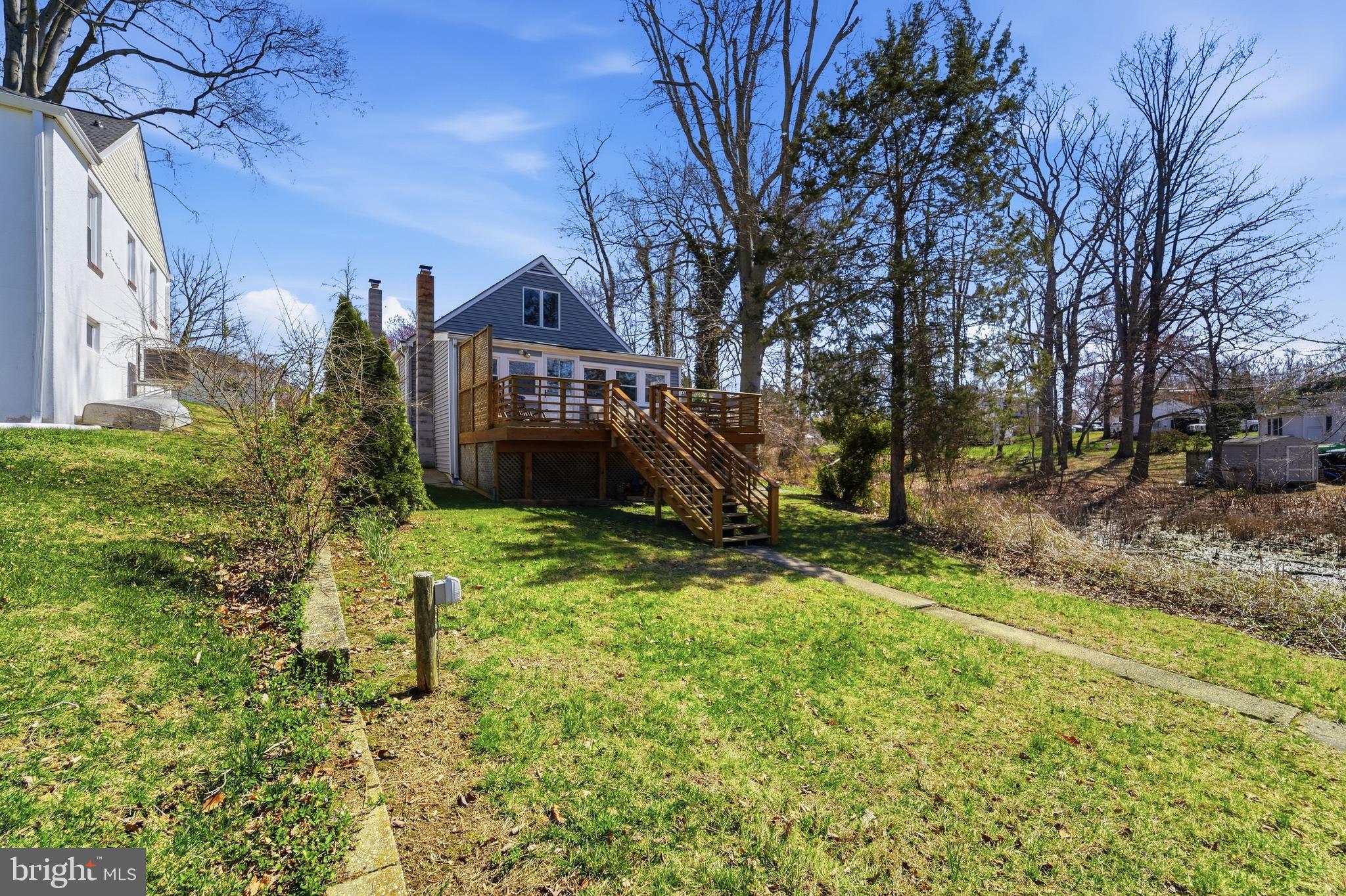 CEDAR BEACH - Residential