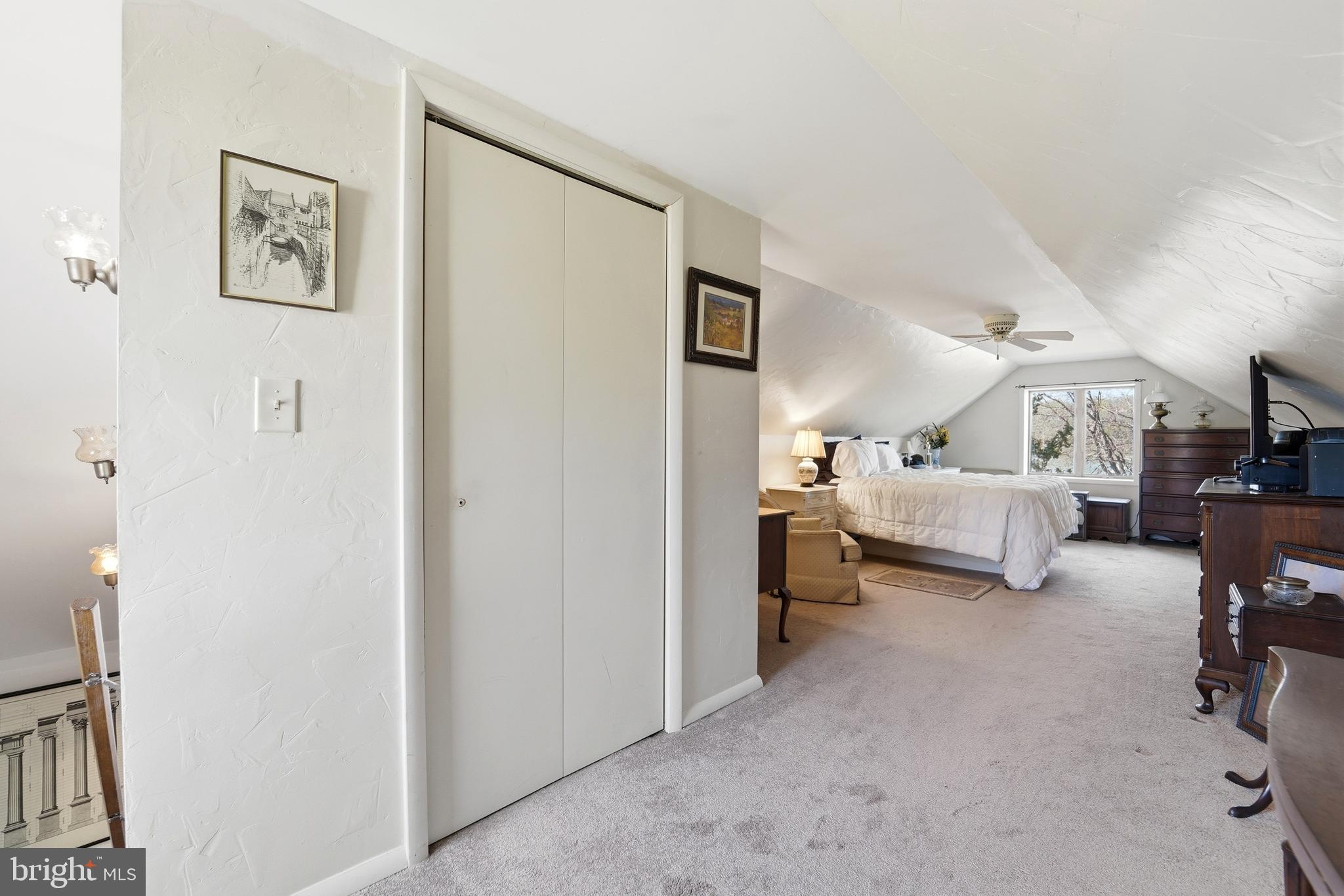 CEDAR BEACH - Residential