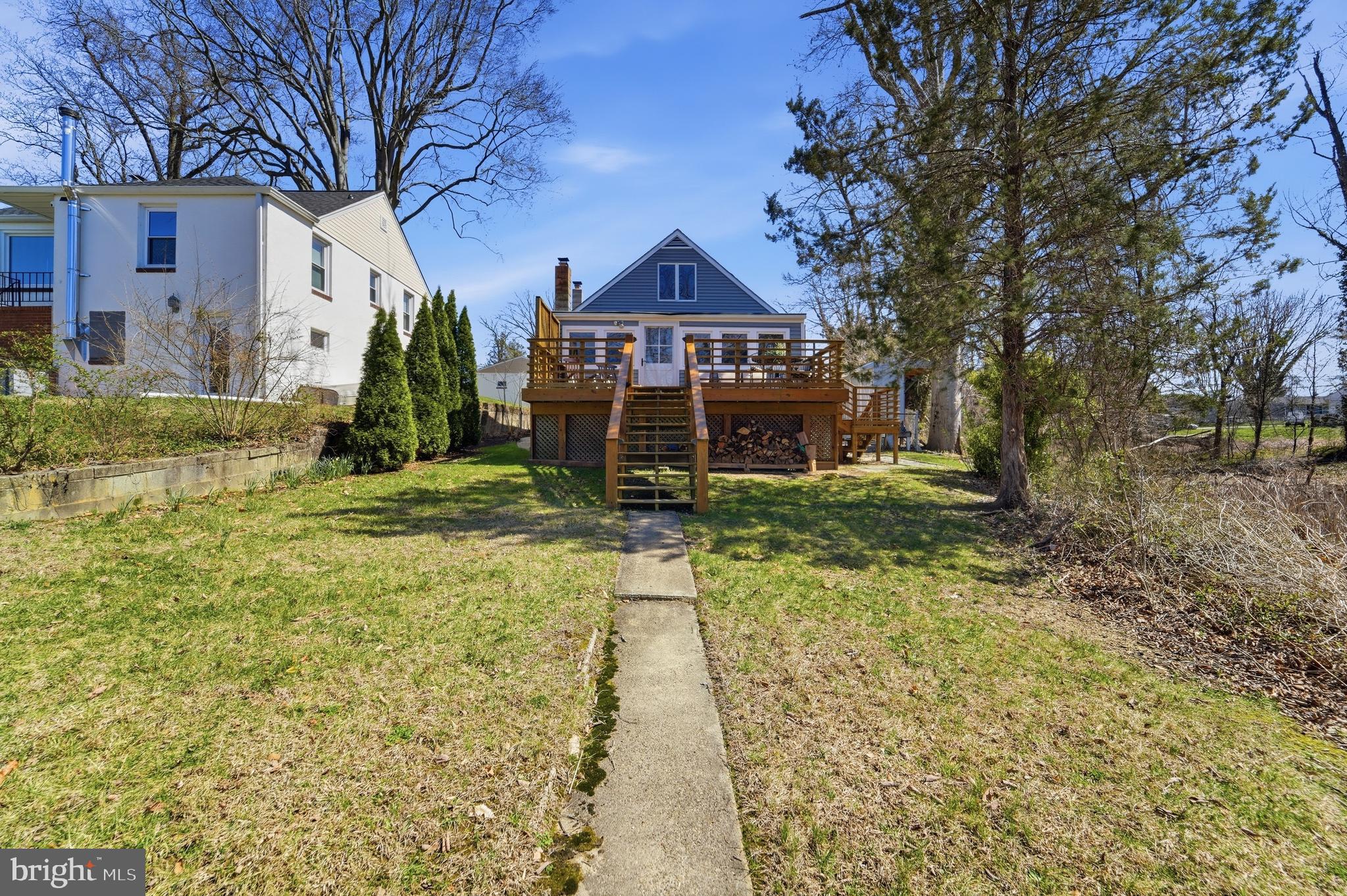 CEDAR BEACH - Residential