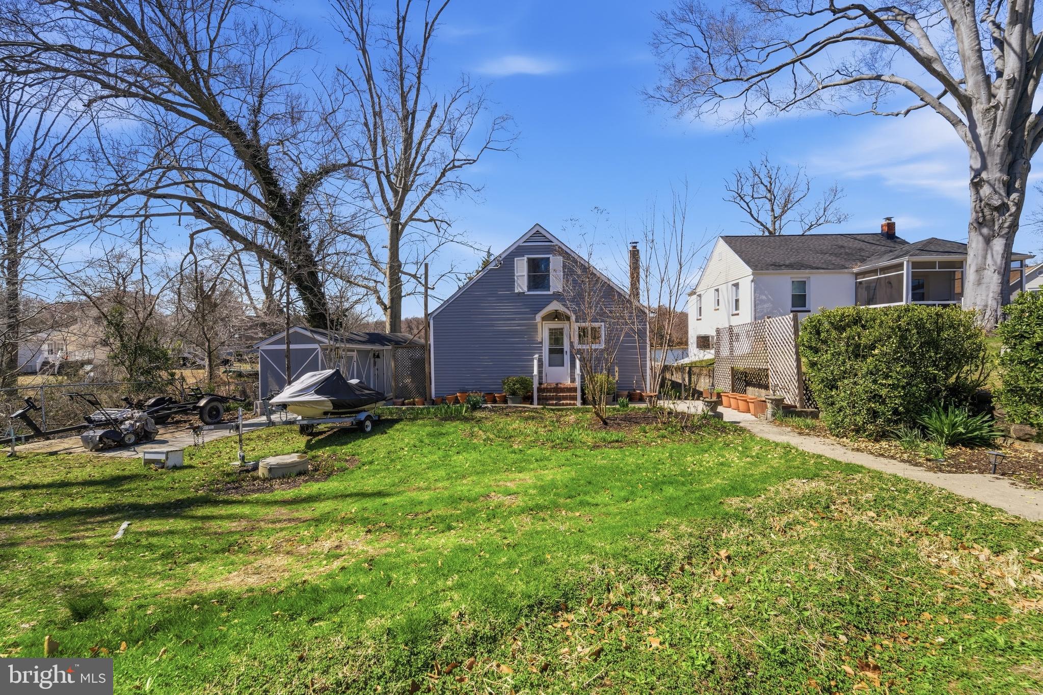 CEDAR BEACH - Residential