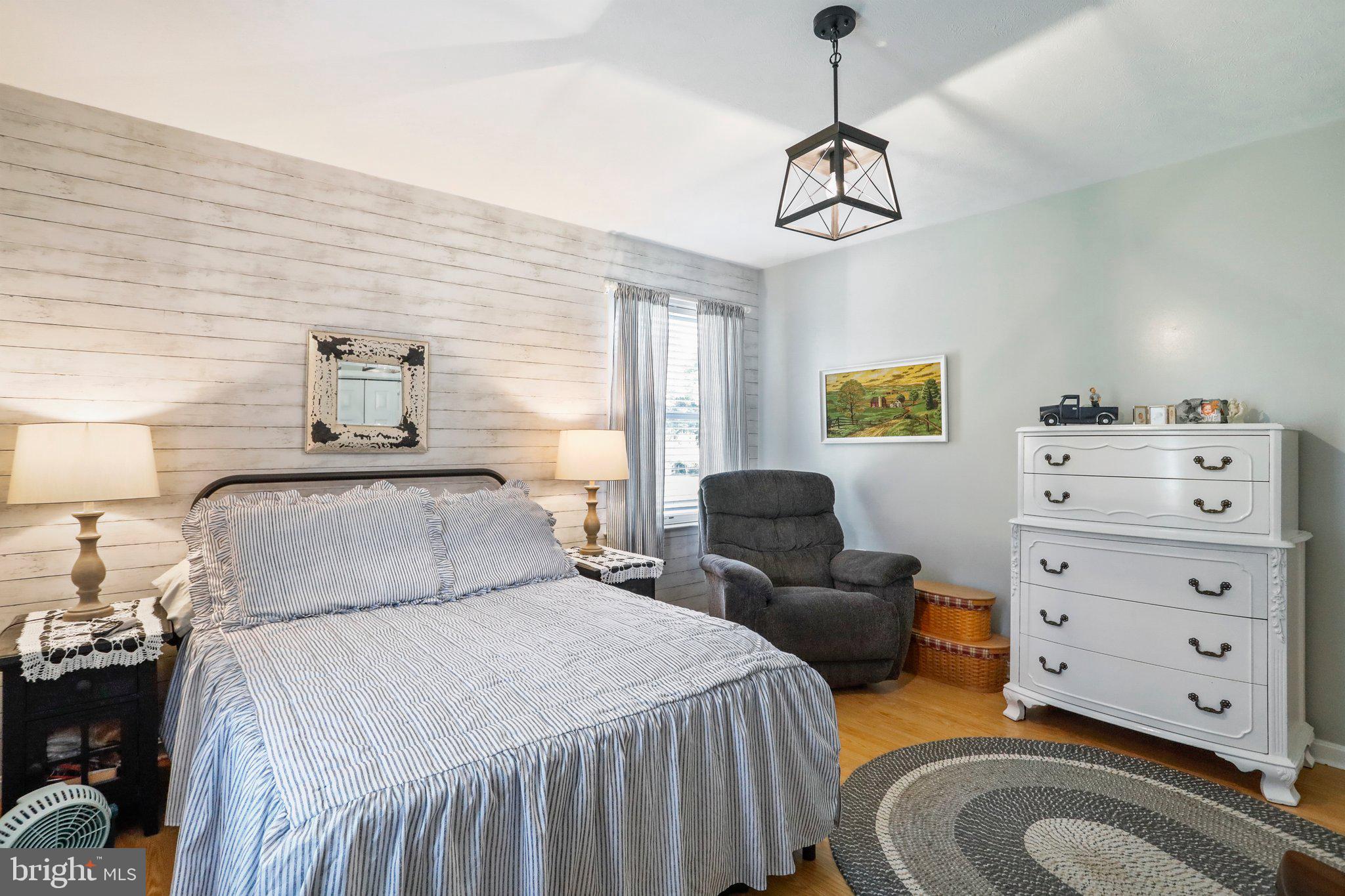 SHADYSIDE - Residential