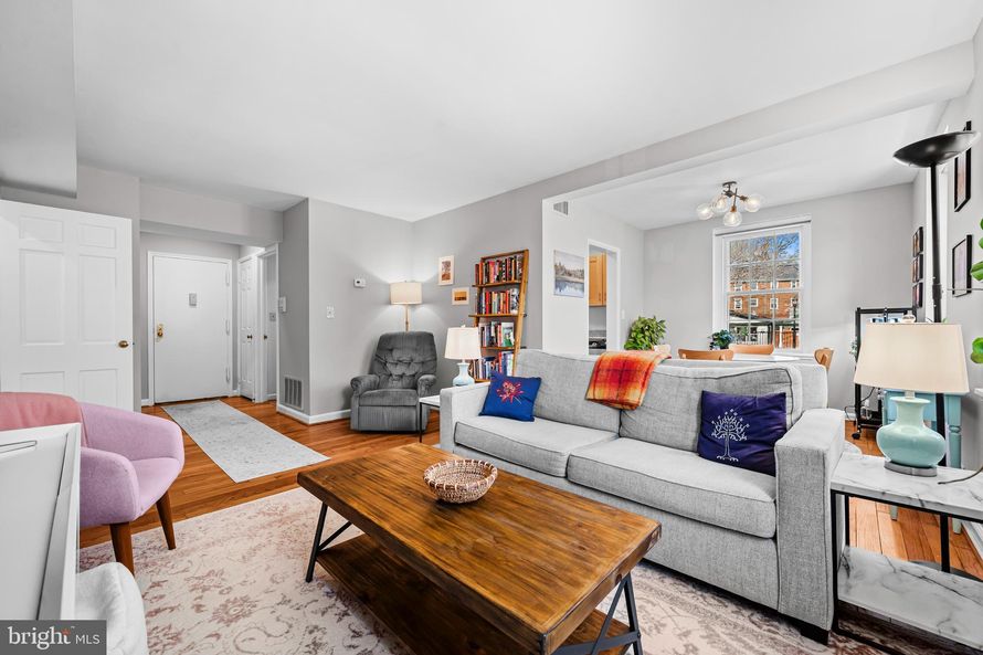 3861 Porter St NW Apt C285, Washington, DC 20016 for sale - Stessa