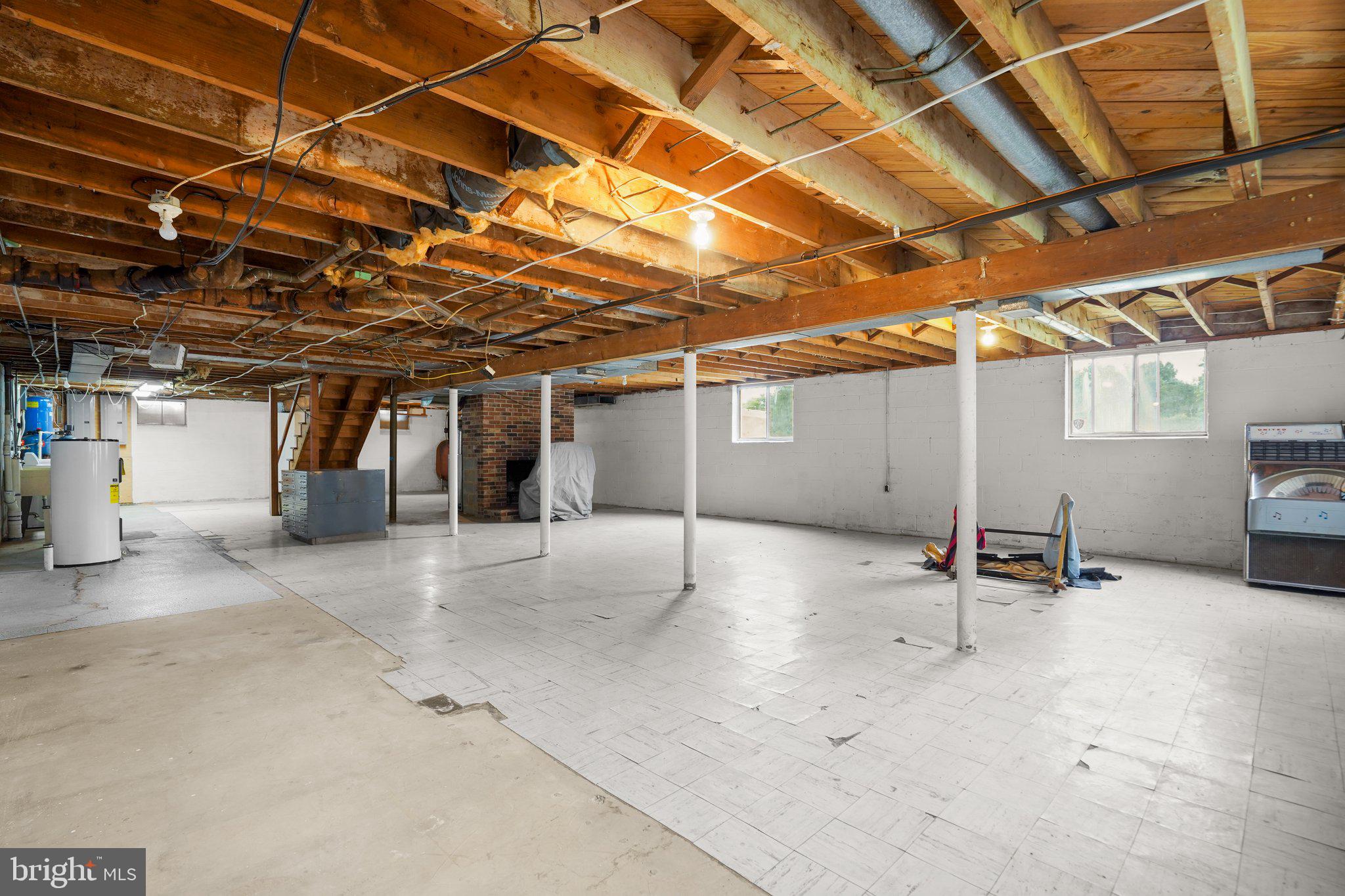 DARNESTOWN OUTSIDE - Residential