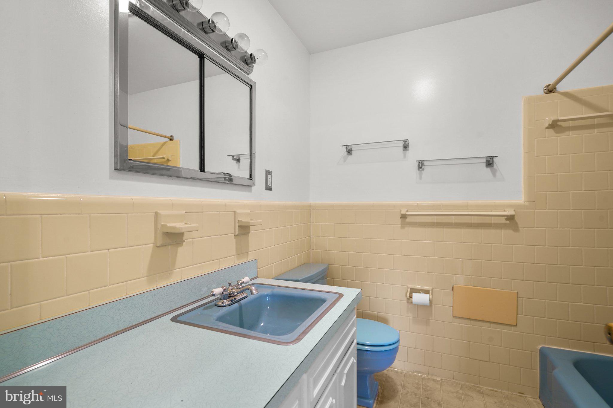 DARNESTOWN OUTSIDE - Residential