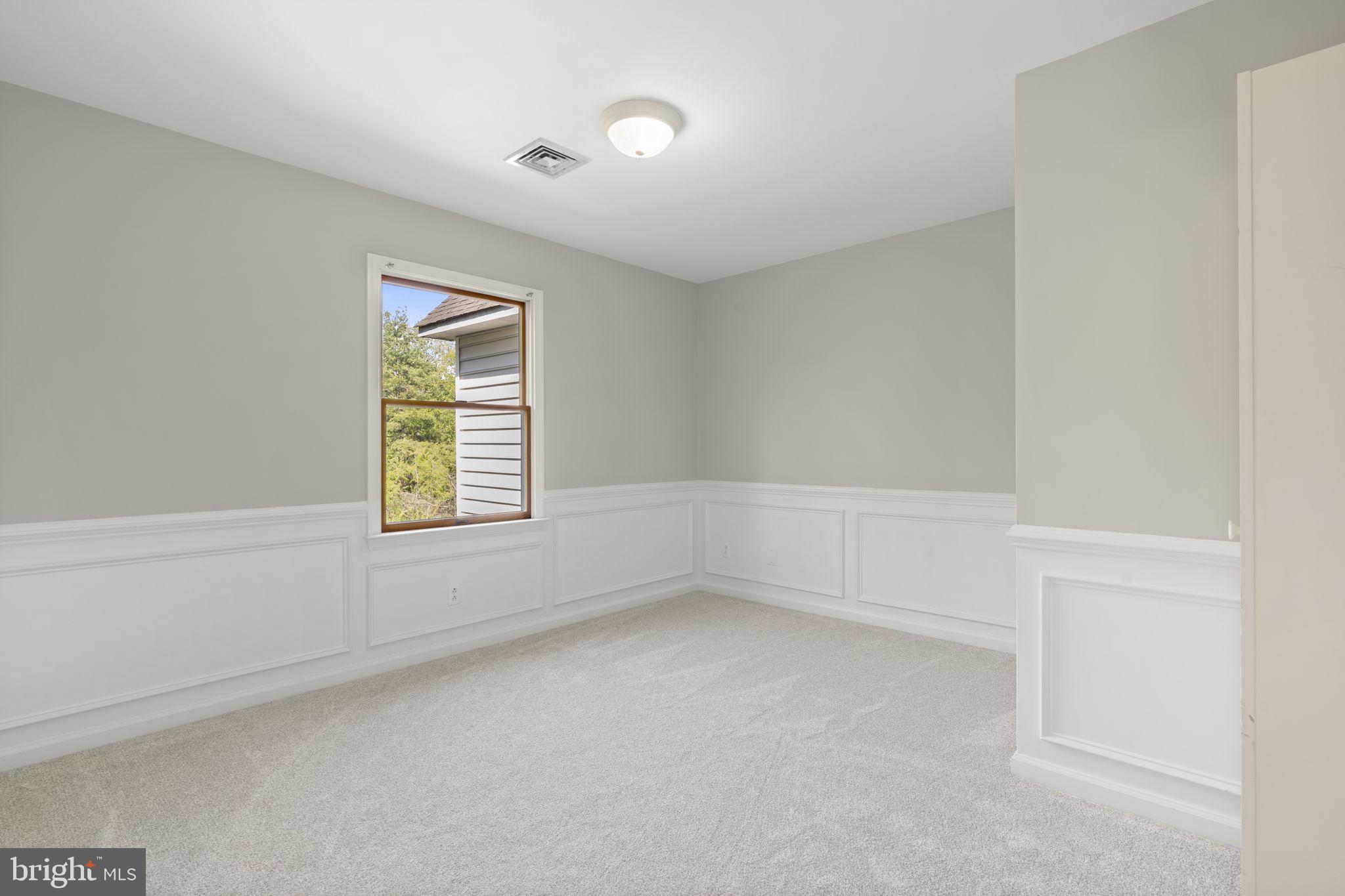 HOLLAND MEADOWS - Residential