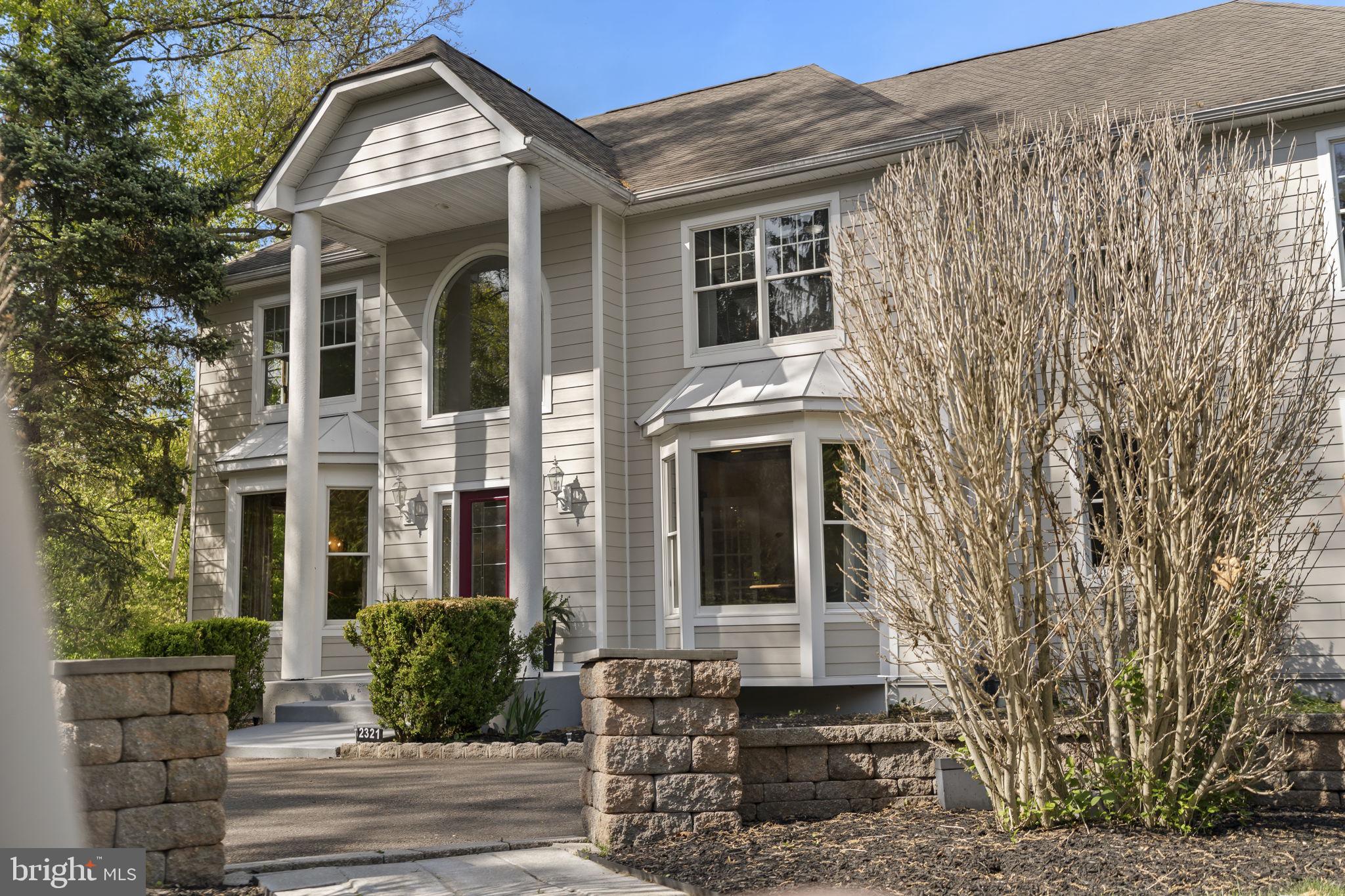 HOLLAND MEADOWS - Residential