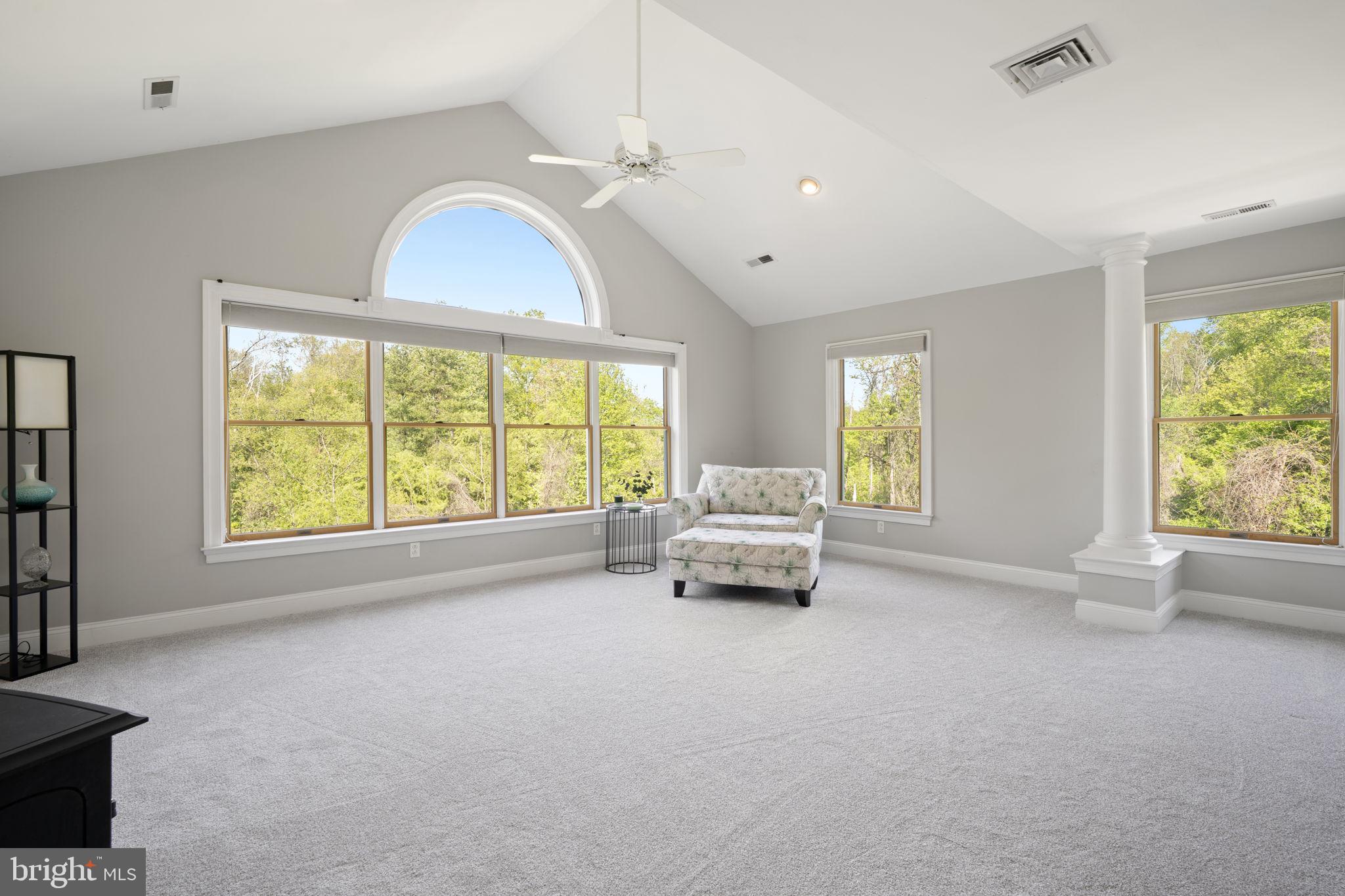 HOLLAND MEADOWS - Residential