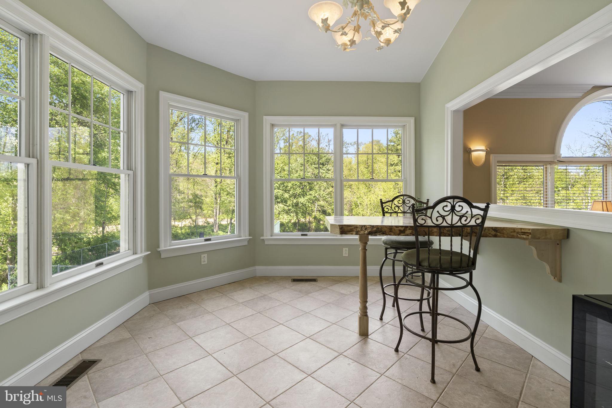 HOLLAND MEADOWS - Residential