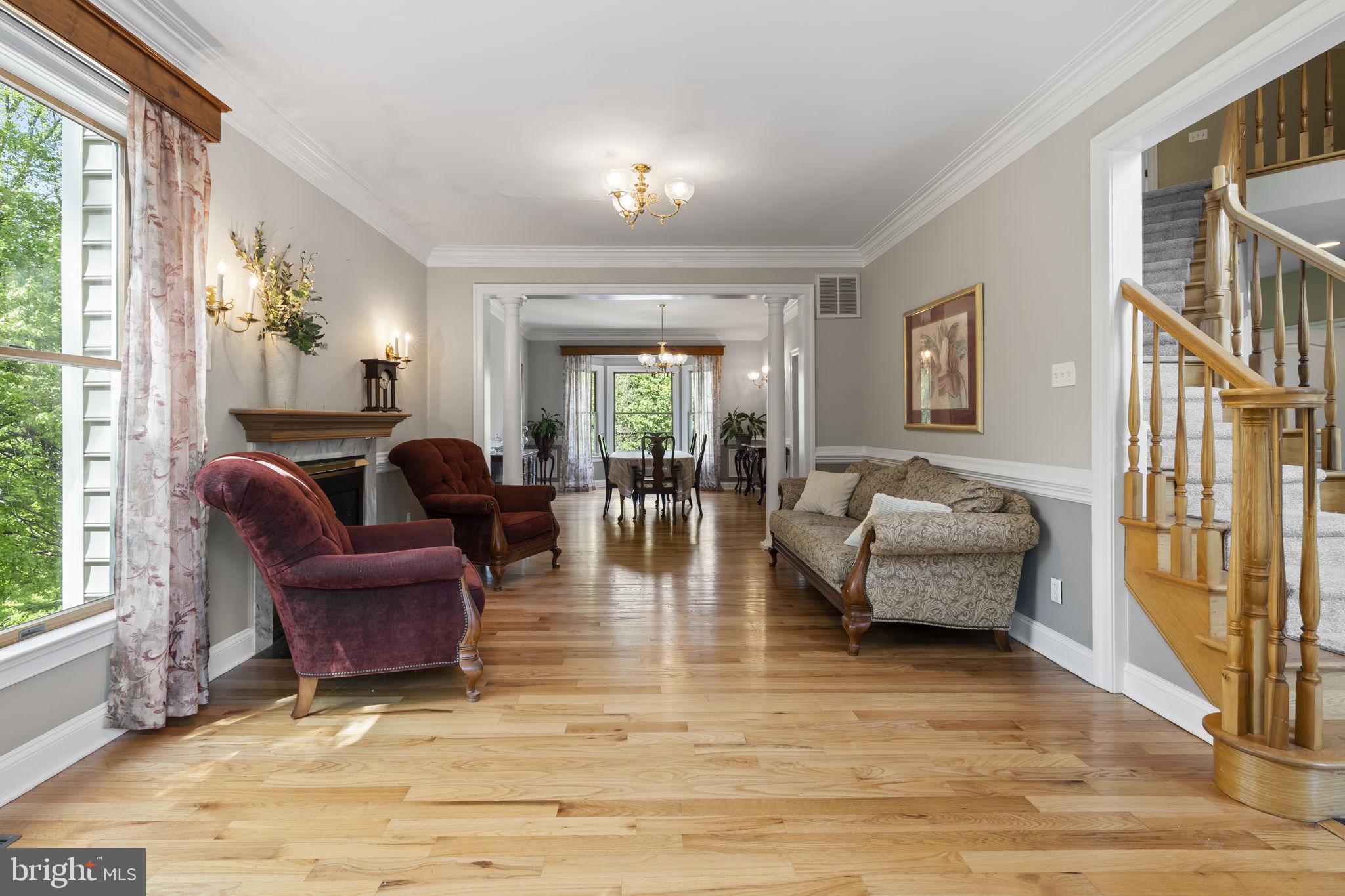 HOLLAND MEADOWS - Residential