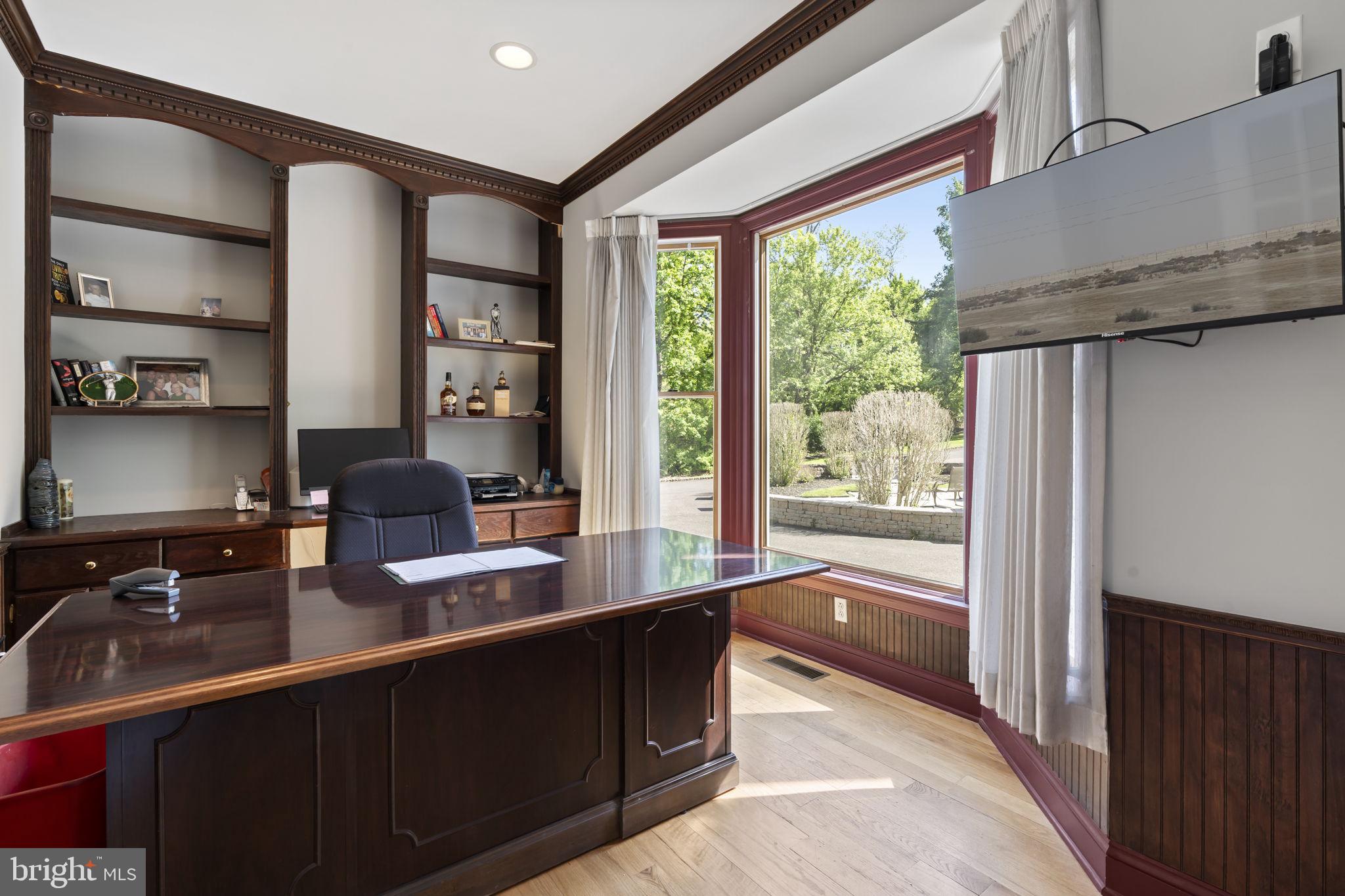 HOLLAND MEADOWS - Residential