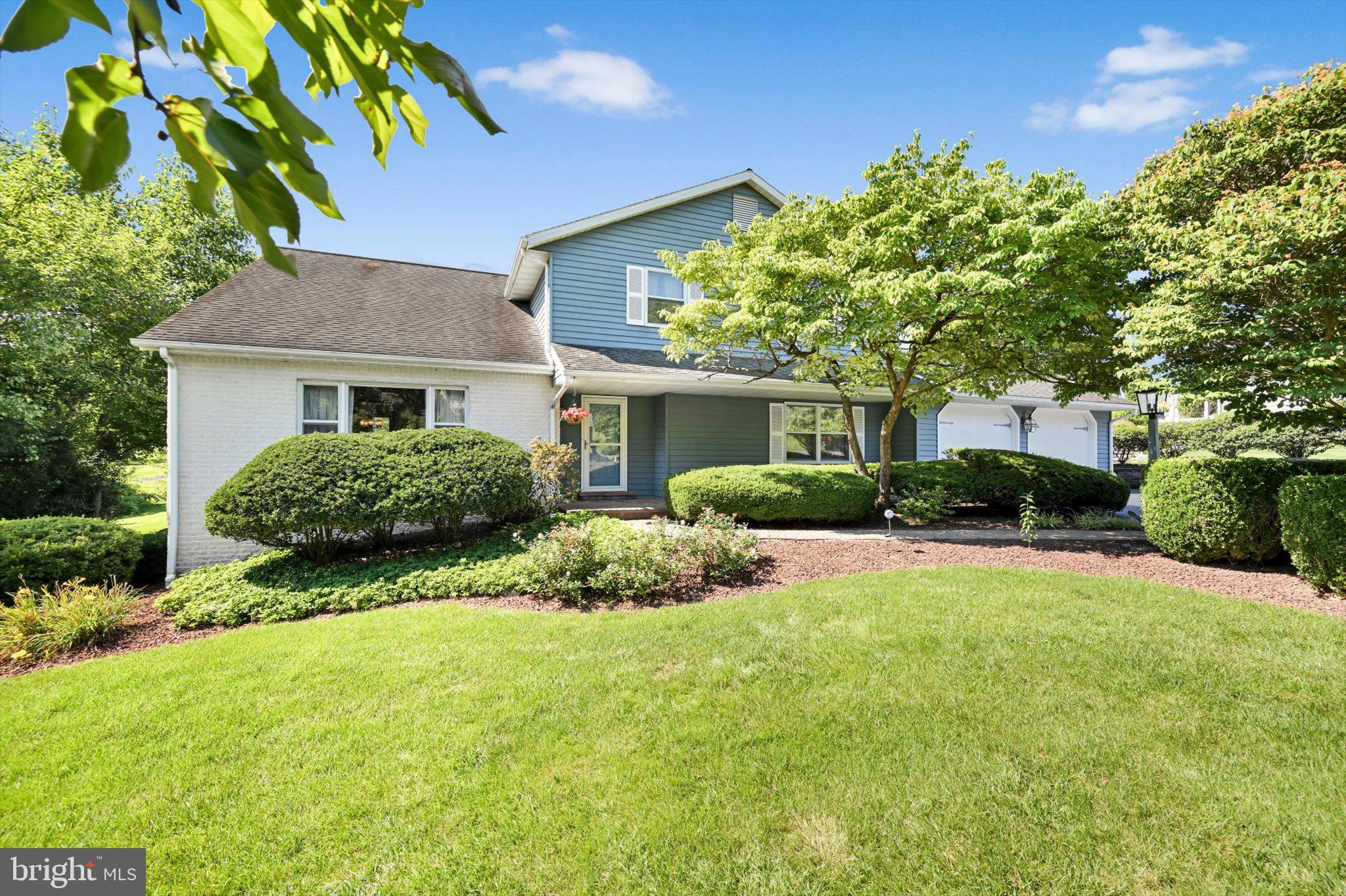 30 W ELM STREET