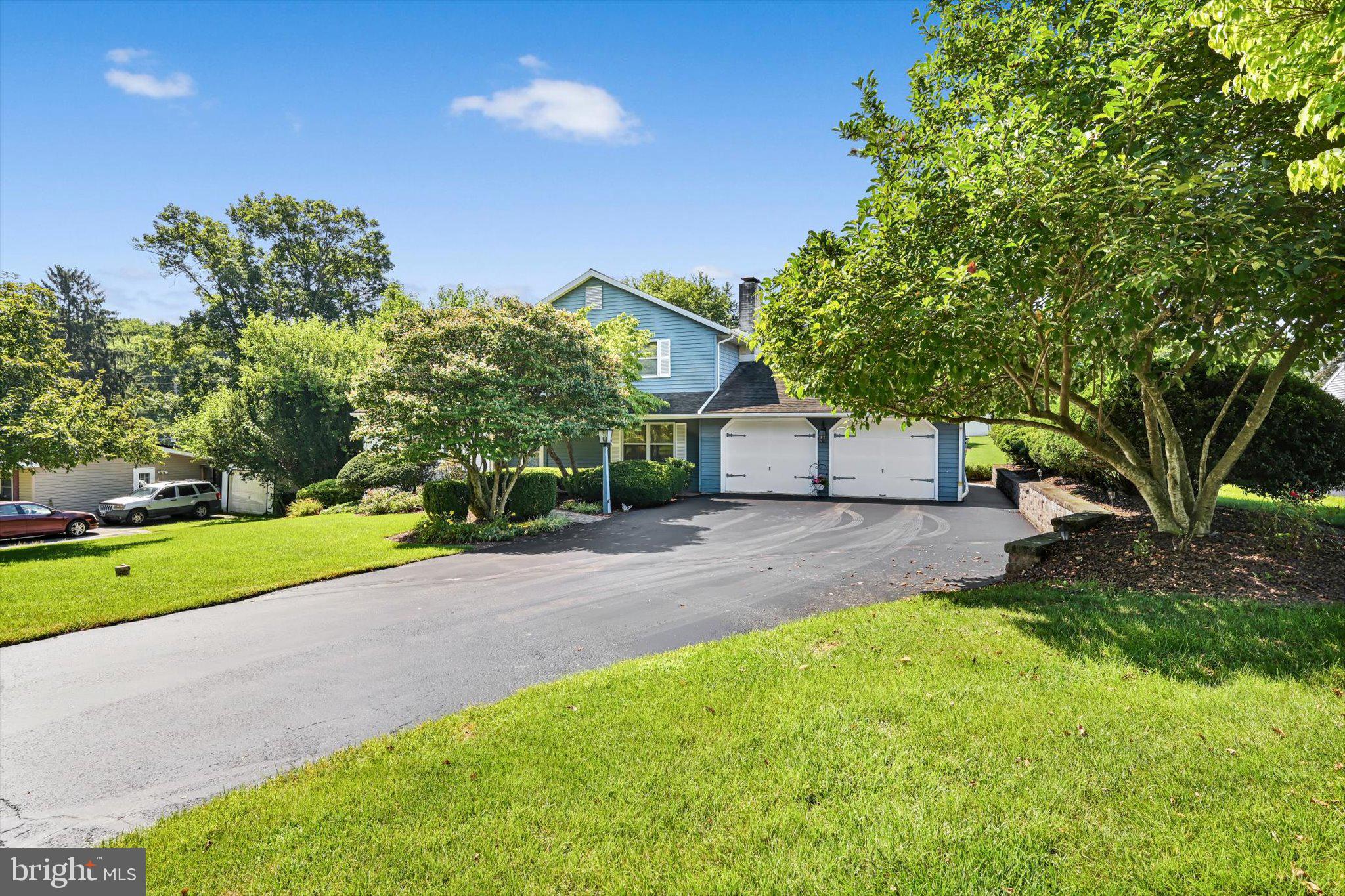 30 W ELM STREET