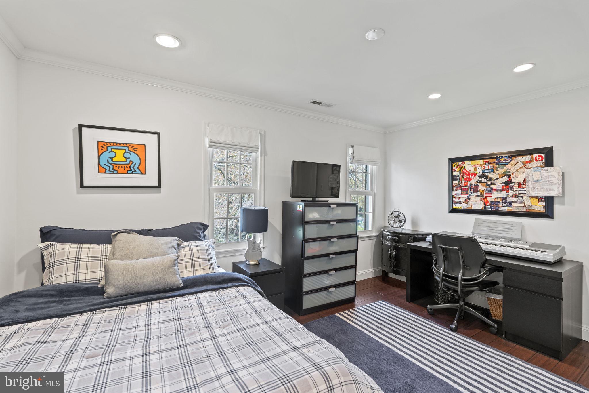 EAST GATE OF POTOMAC - Residential