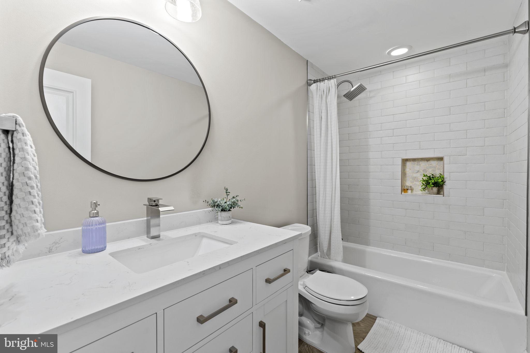 EAST GATE OF POTOMAC - Residential