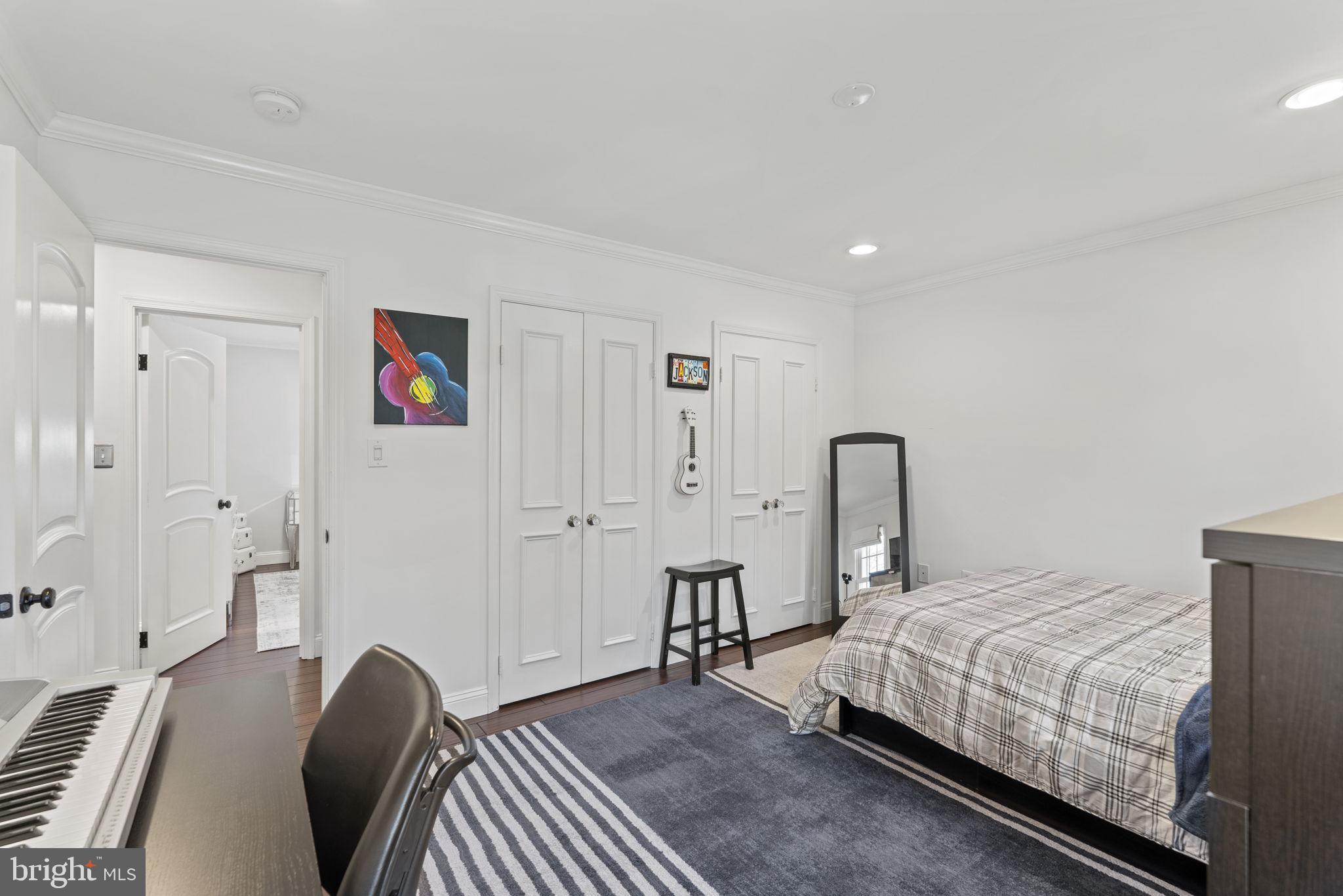 EAST GATE OF POTOMAC - Residential