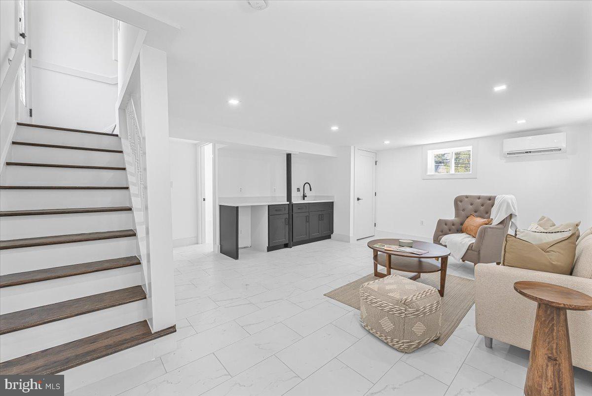 ROCK CREEK FOREST - Residential