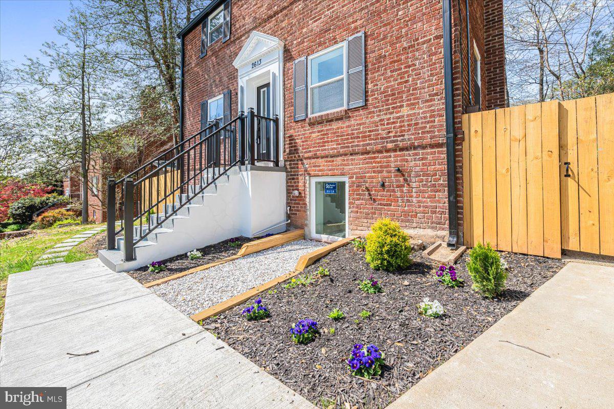 ROCK CREEK FOREST - Residential