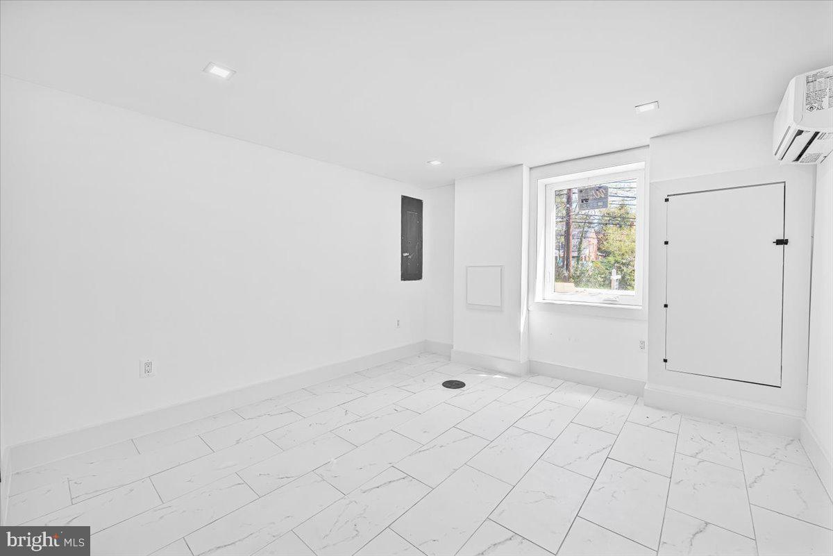 ROCK CREEK FOREST - Residential