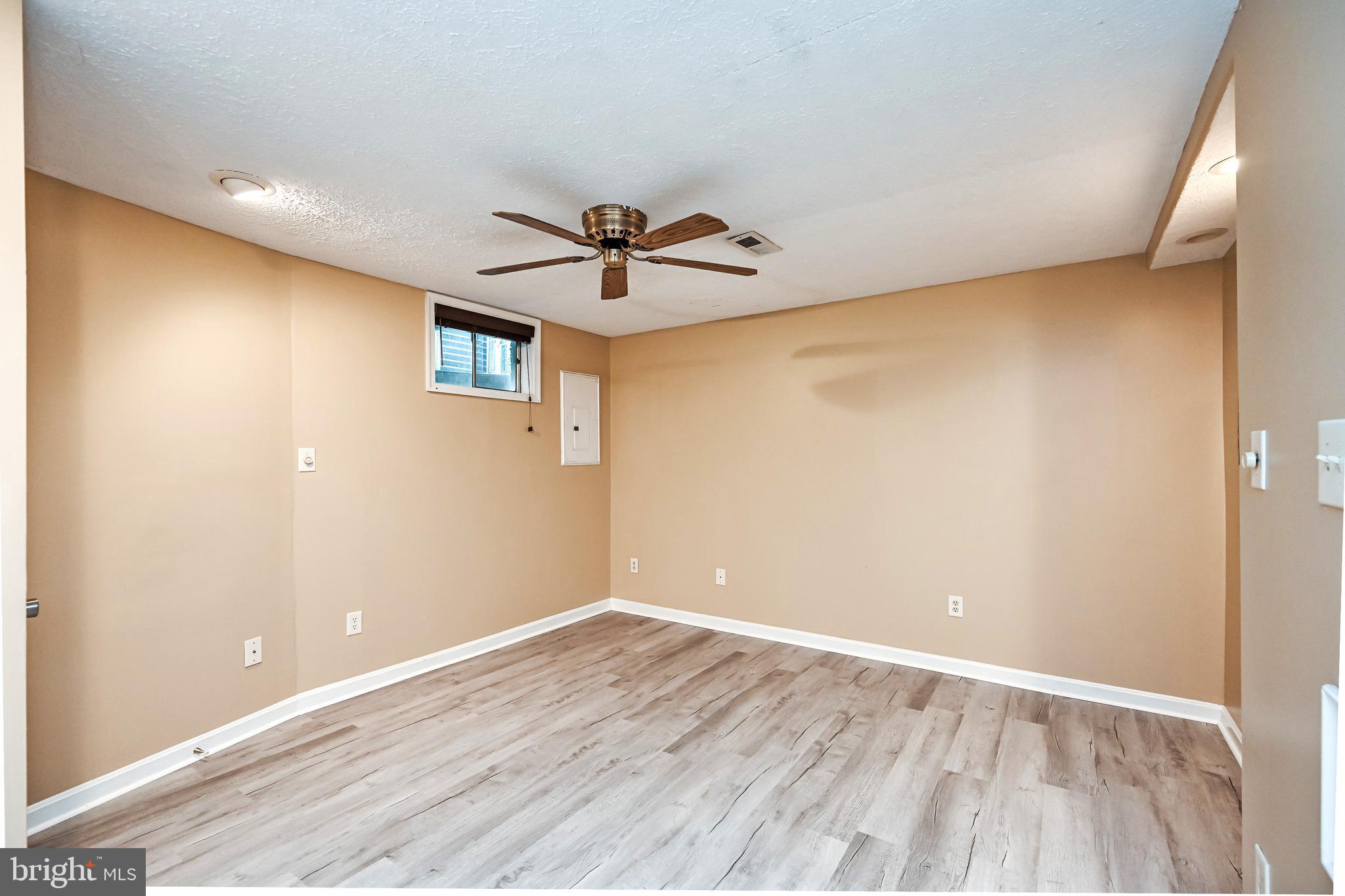 ASHLEIGH - Residential Lease