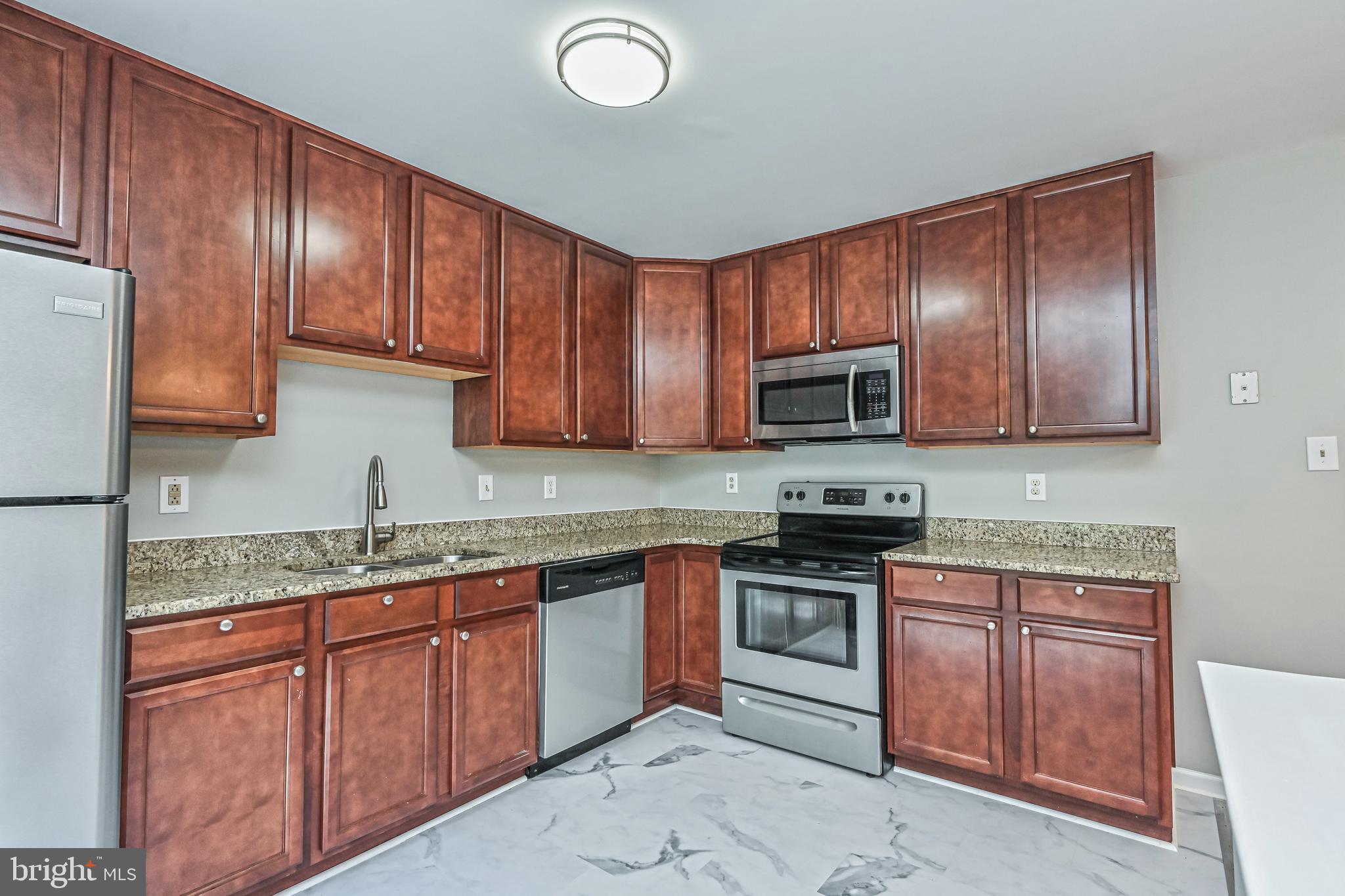 ASHLEIGH - Residential Lease