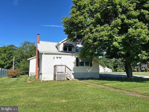 Homes For Sale - 6824 Woodbine Road<br/> WOODBINE, MD 21797