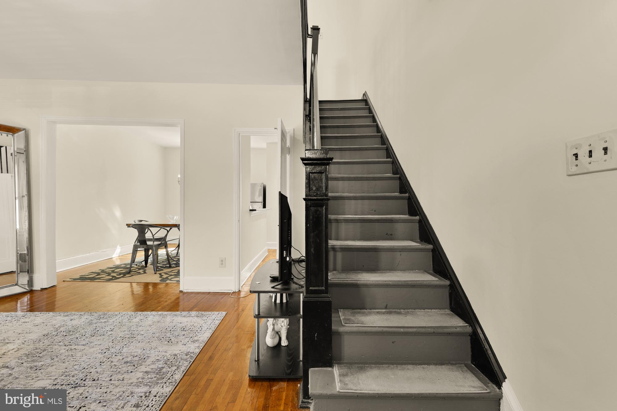 1433 MONTELLO AVENUE NE