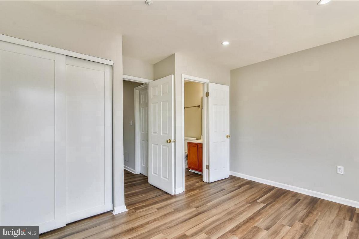 COMMONS OF AVALON - Residential Lease