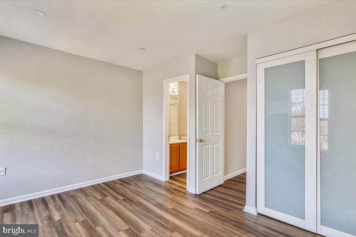 COMMONS OF AVALON - Residential Lease