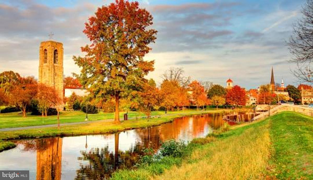 COMMONS OF AVALON - Residential Lease