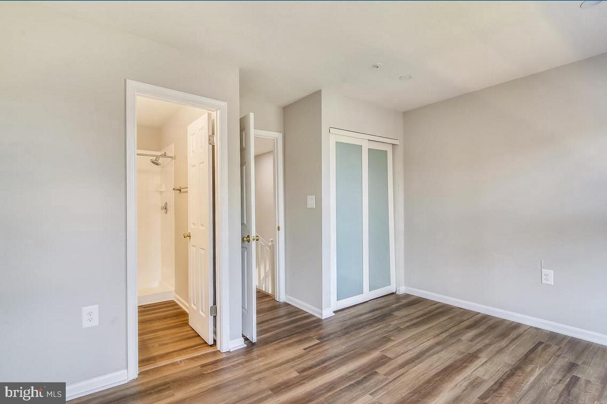 COMMONS OF AVALON - Residential Lease