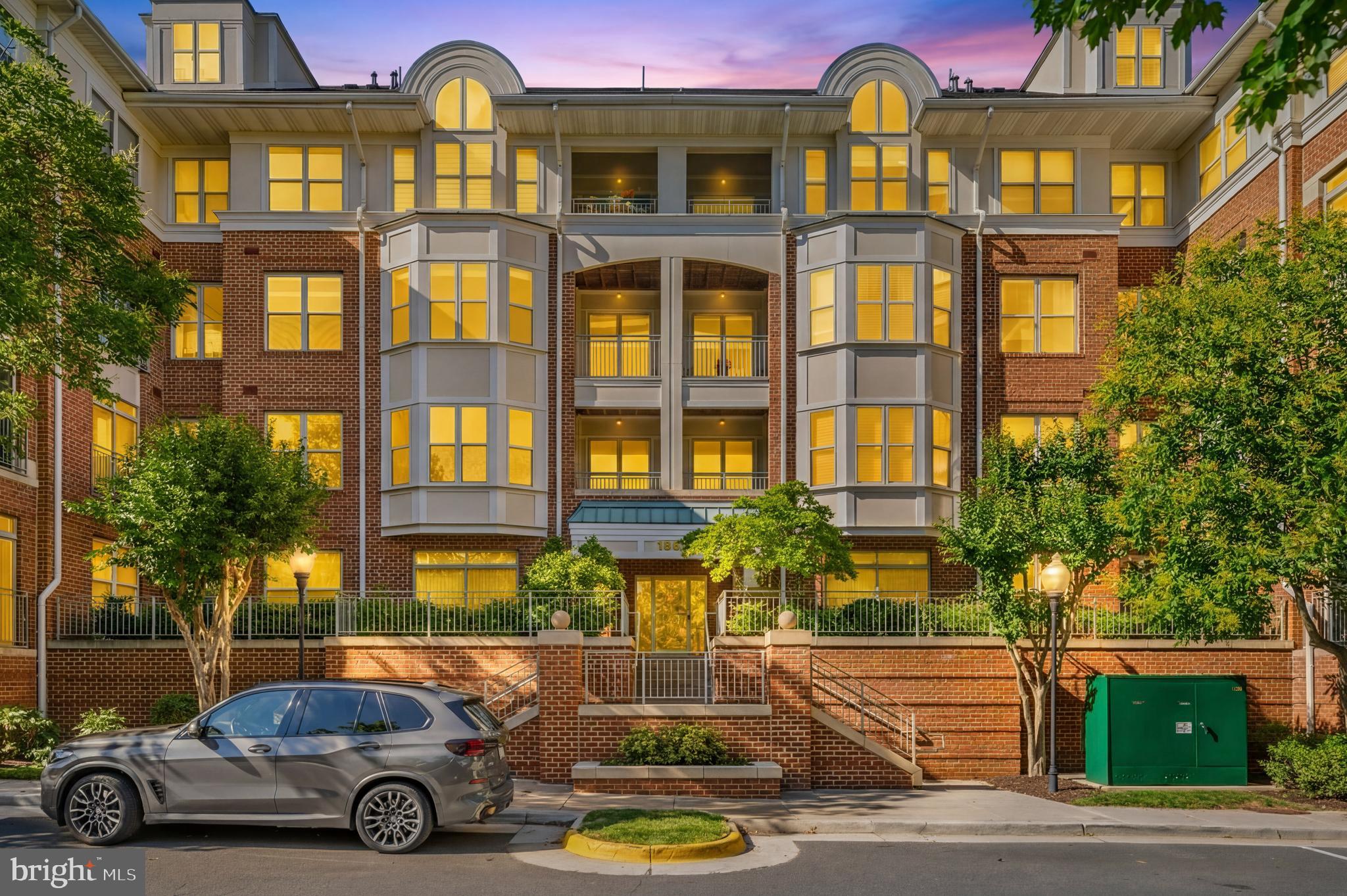 1860 STRATFORD PARK PLACE 103