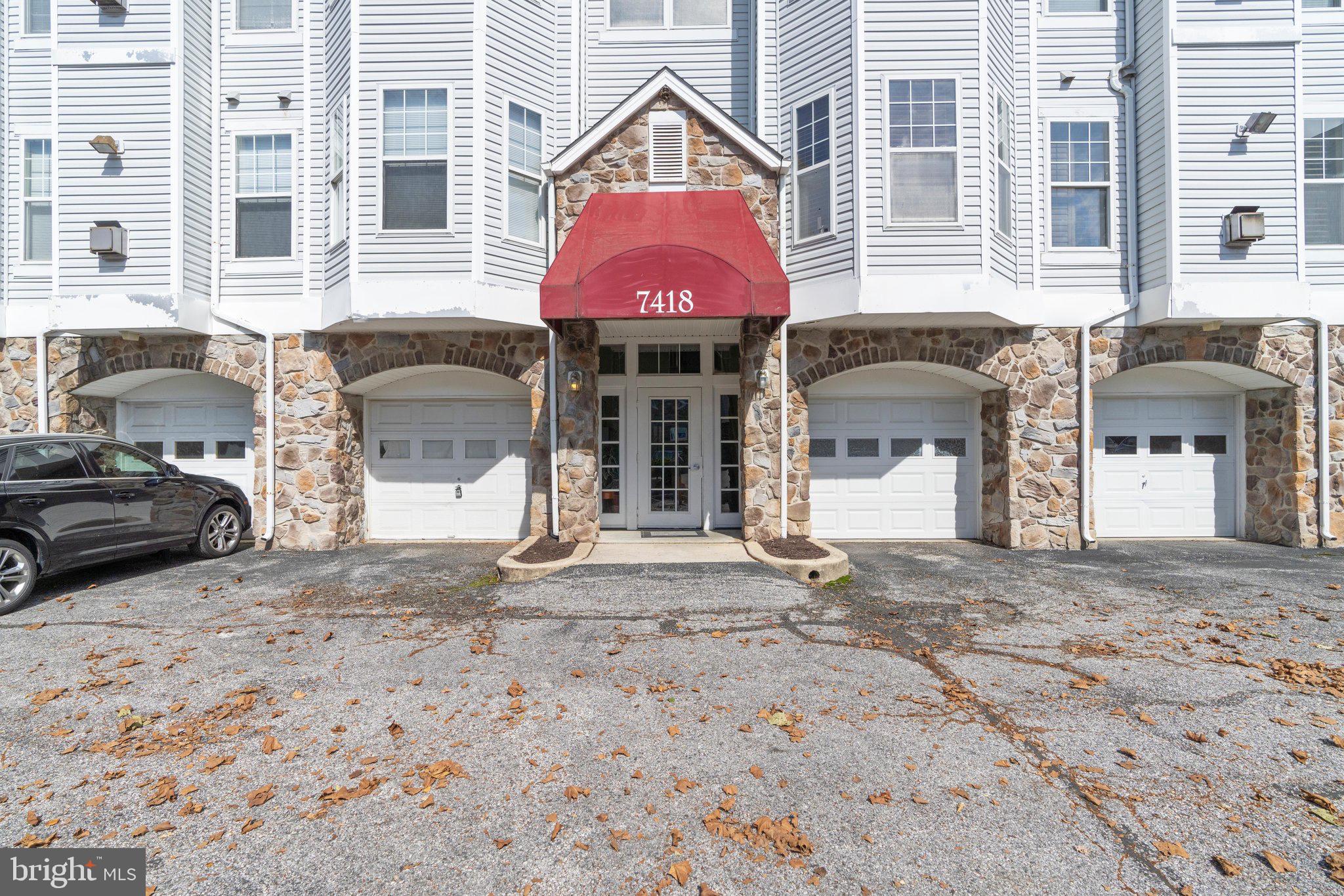 7418 HINDON CIRCLE B1 103