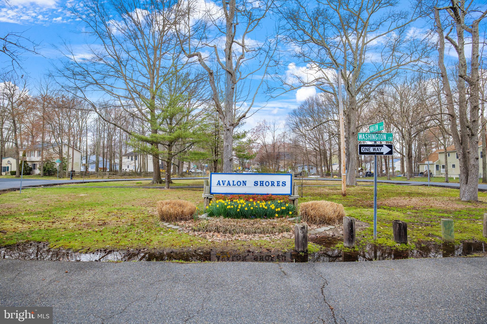 AVALON SHORES - Residential