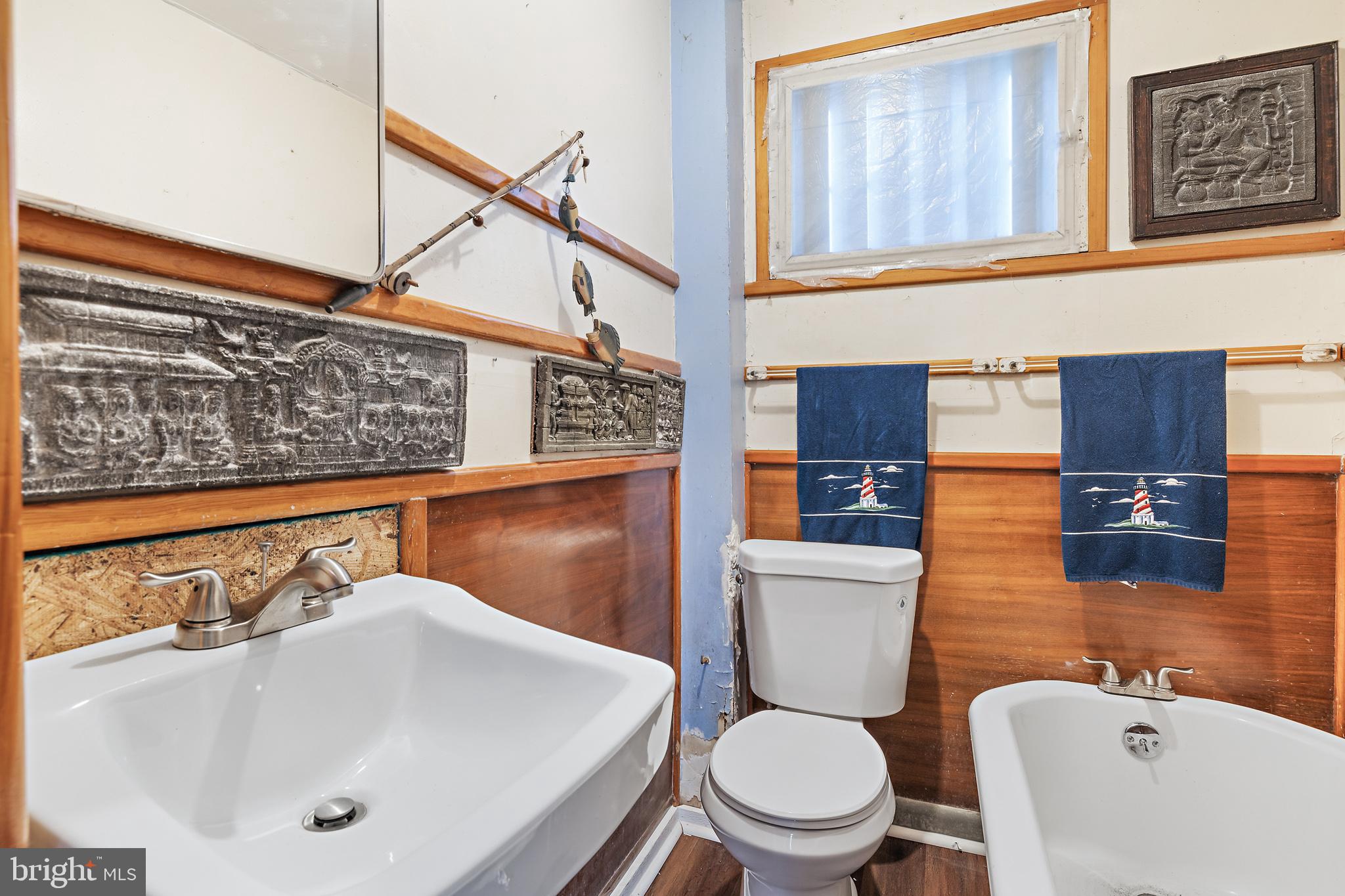 AVALON SHORES - Residential