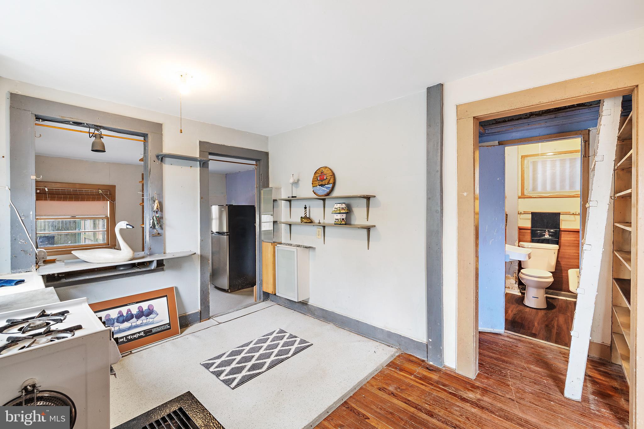 AVALON SHORES - Residential