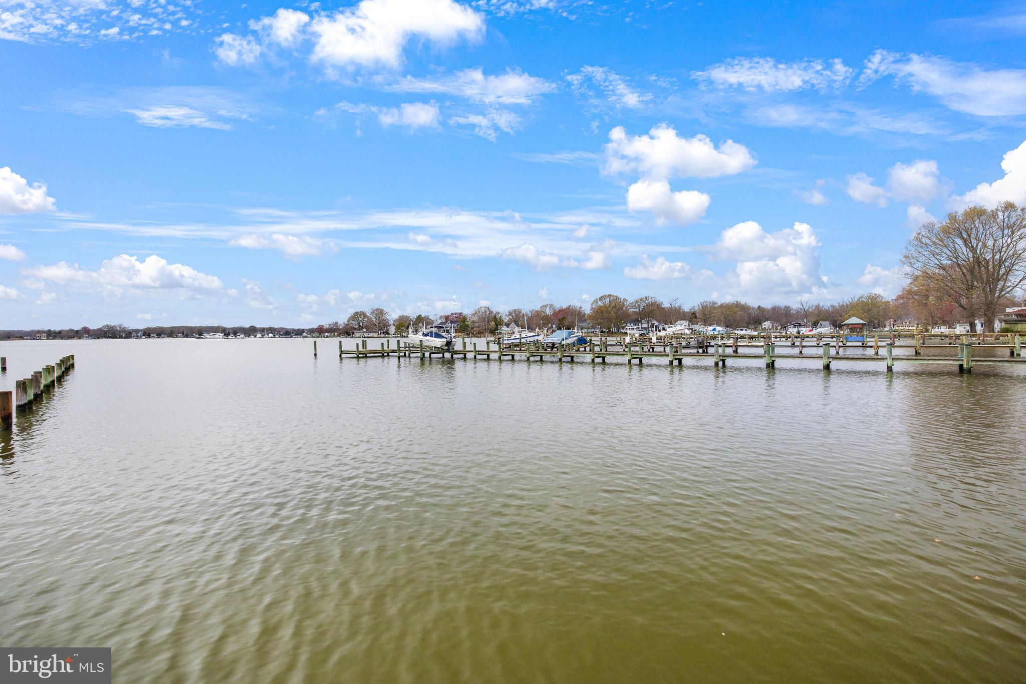 AVALON SHORES - Residential